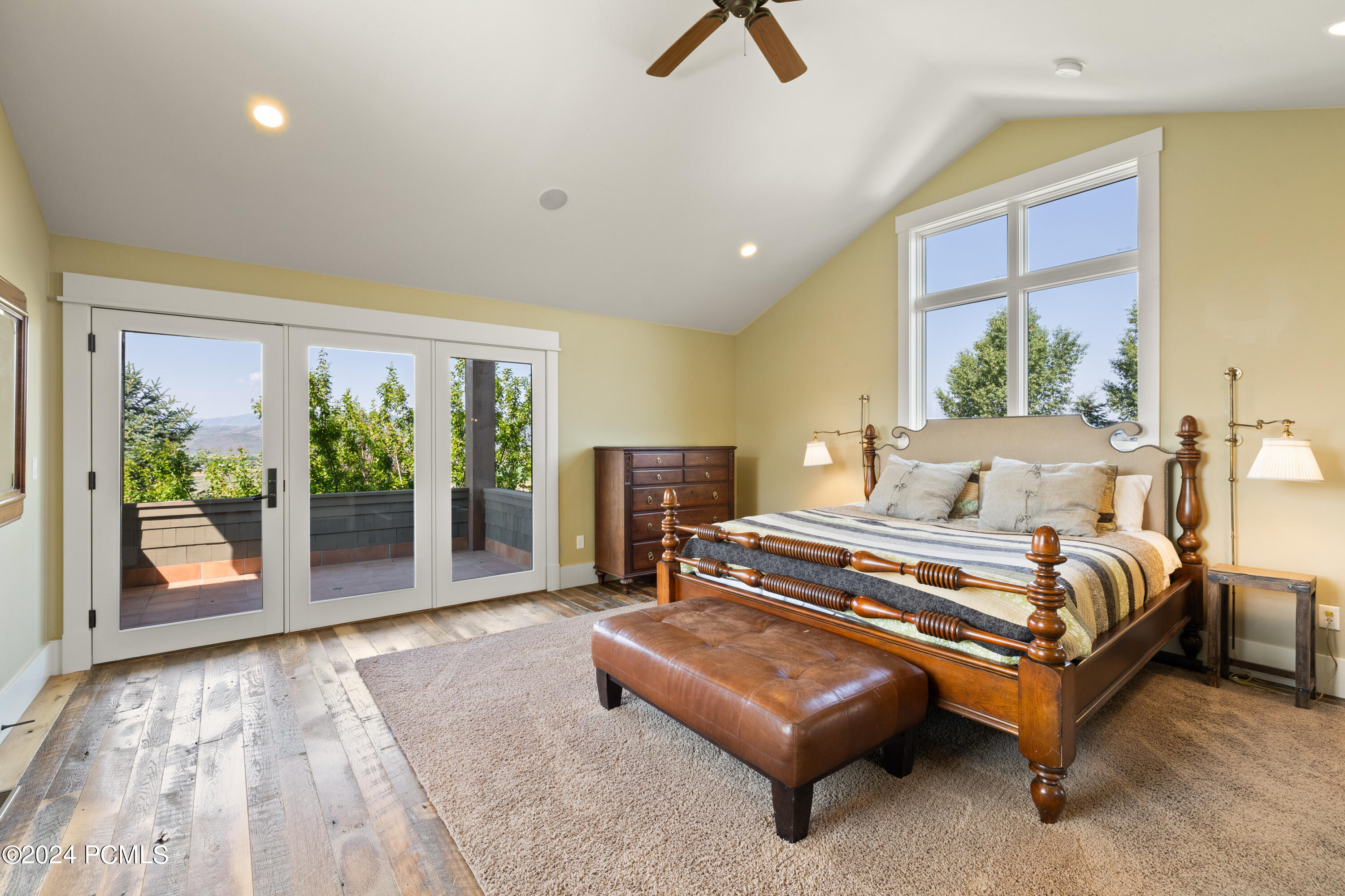 2579 Splendor Valley Road