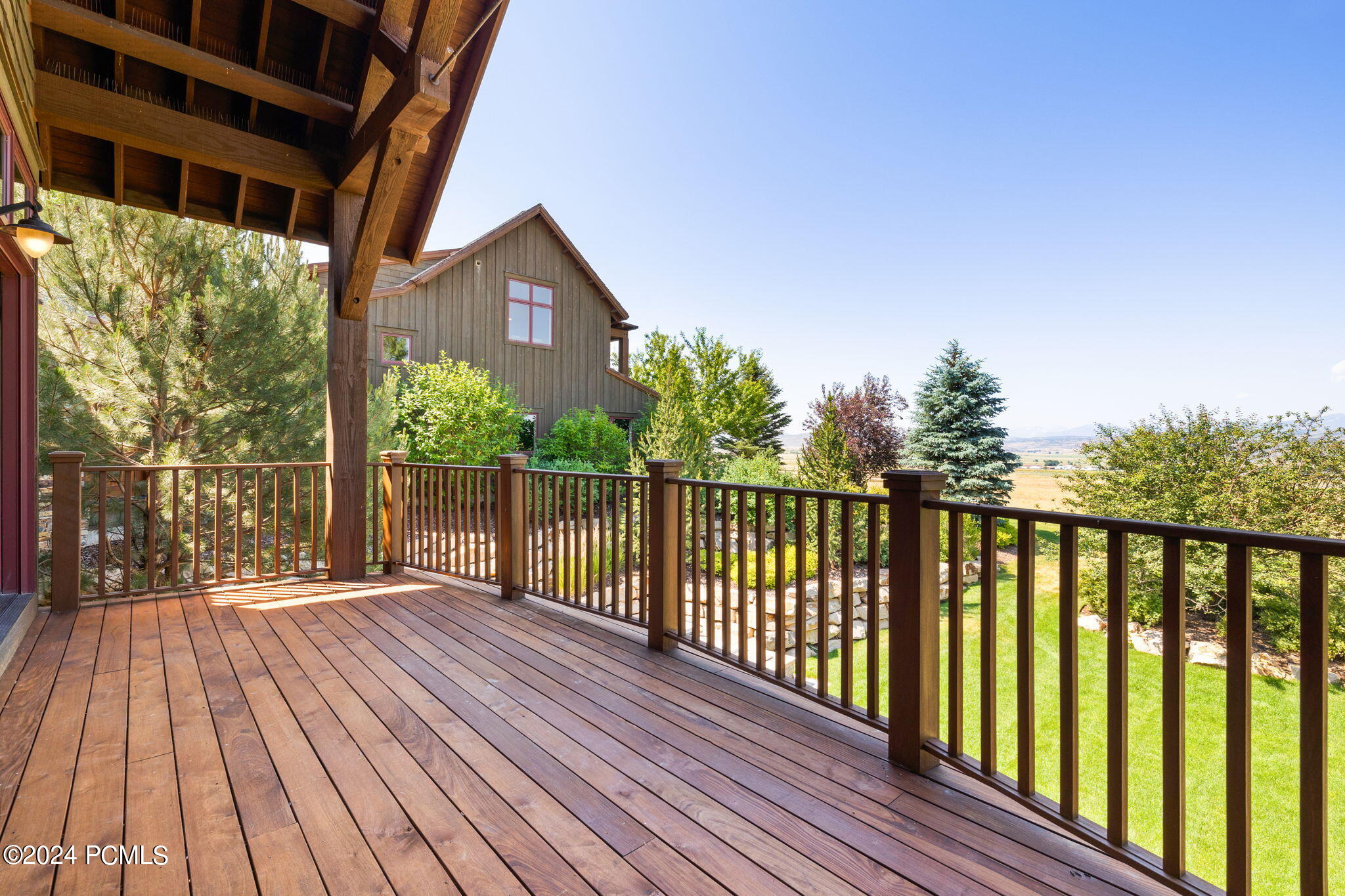 2579 Splendor Valley Road