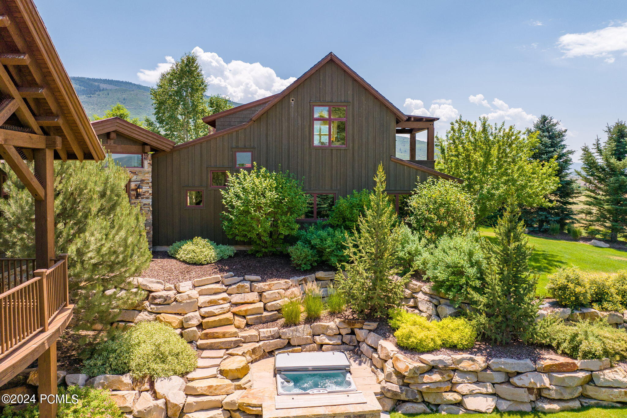 2579 Splendor Valley Road