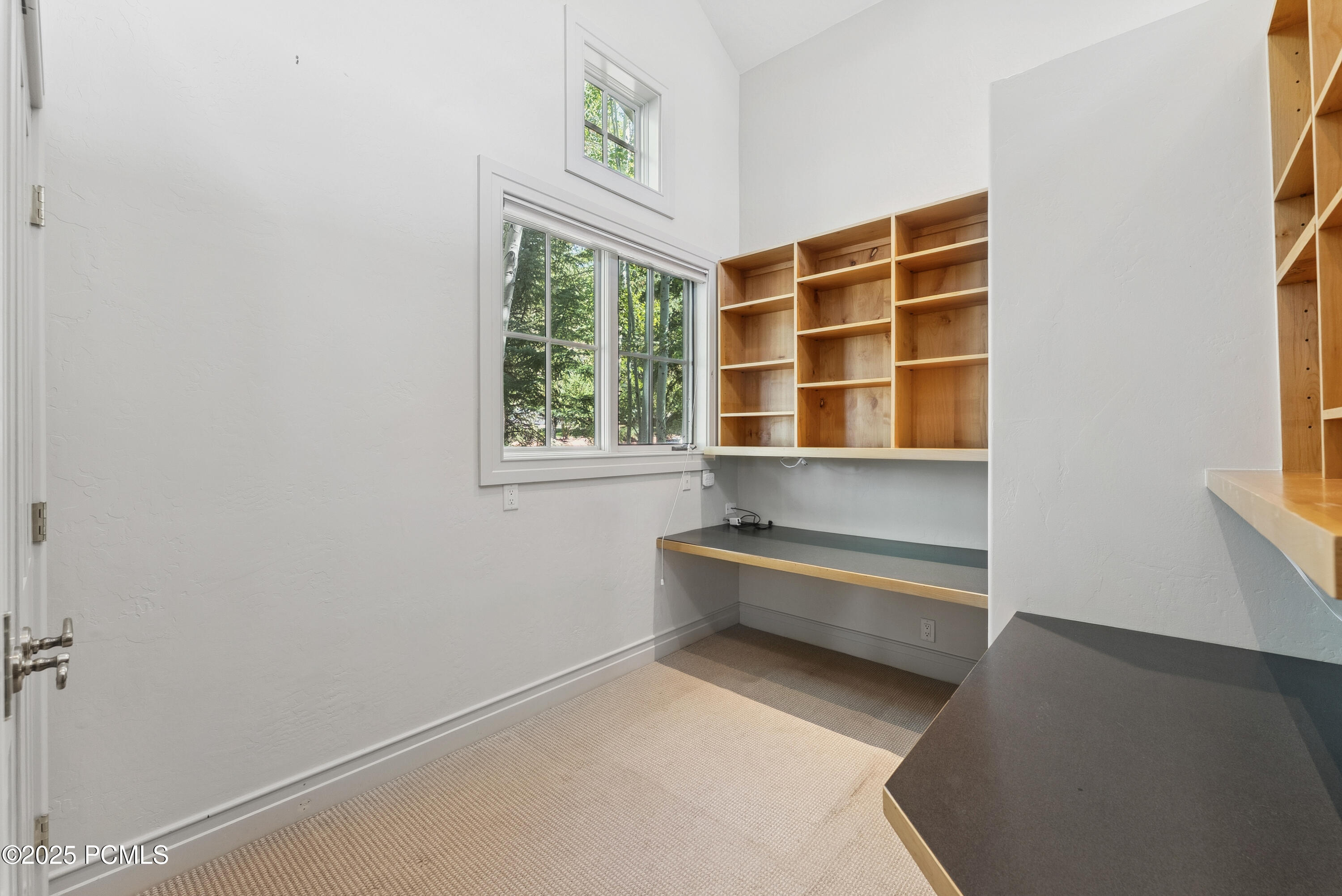 9246 Par Court
