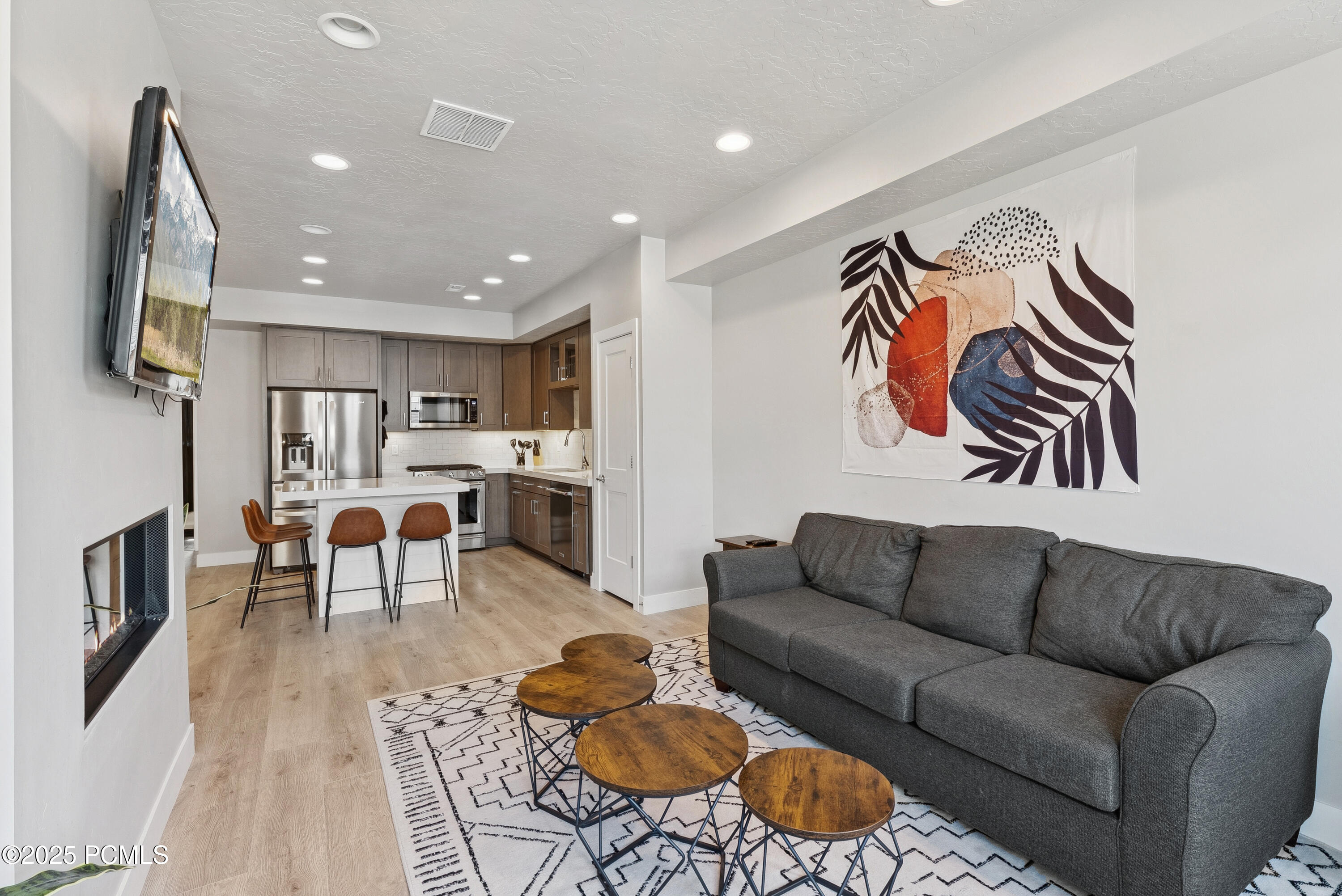 6684 Purple Poppy Lane