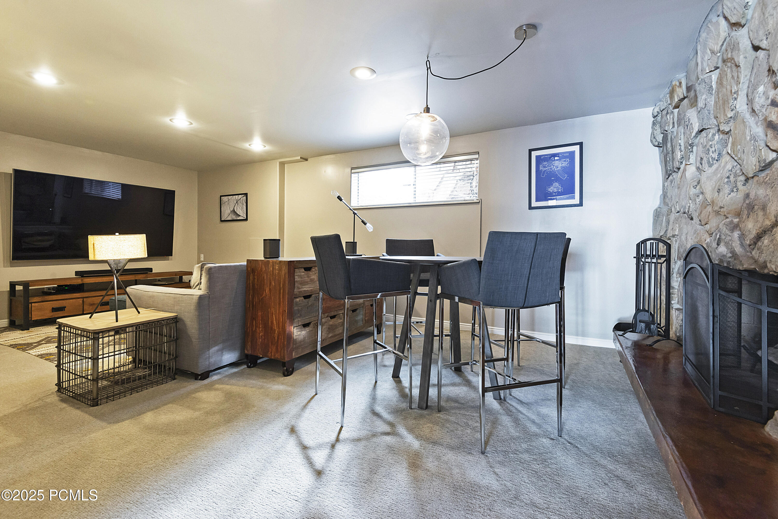 3651 E Oakview Drive