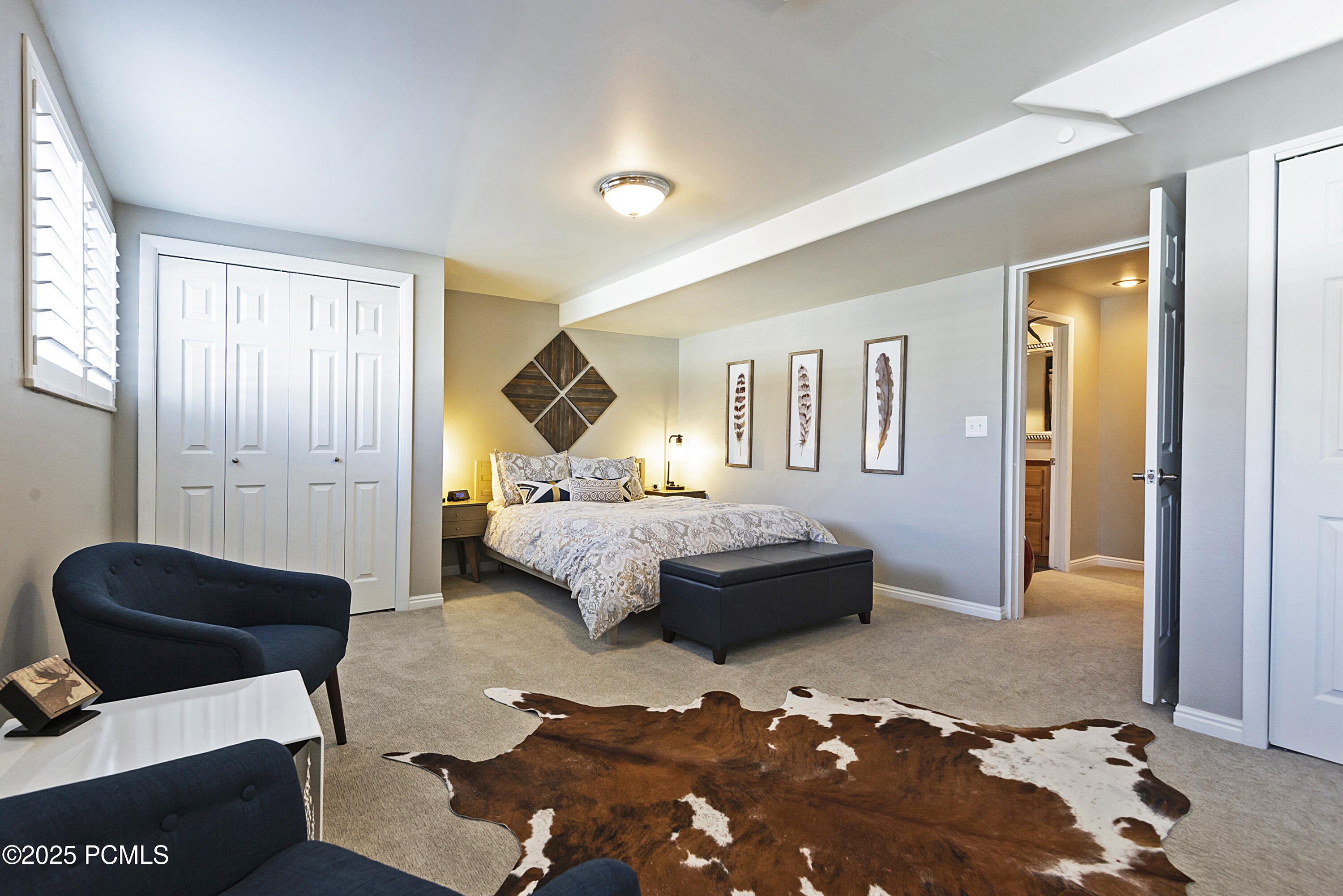 3651 E Oakview Drive