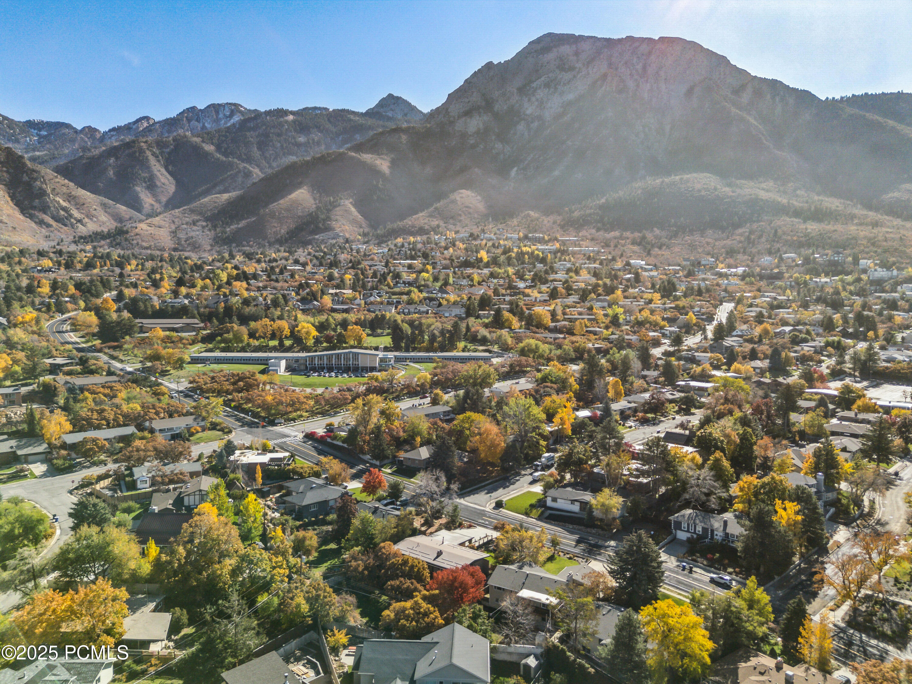 3651 E Oakview Drive