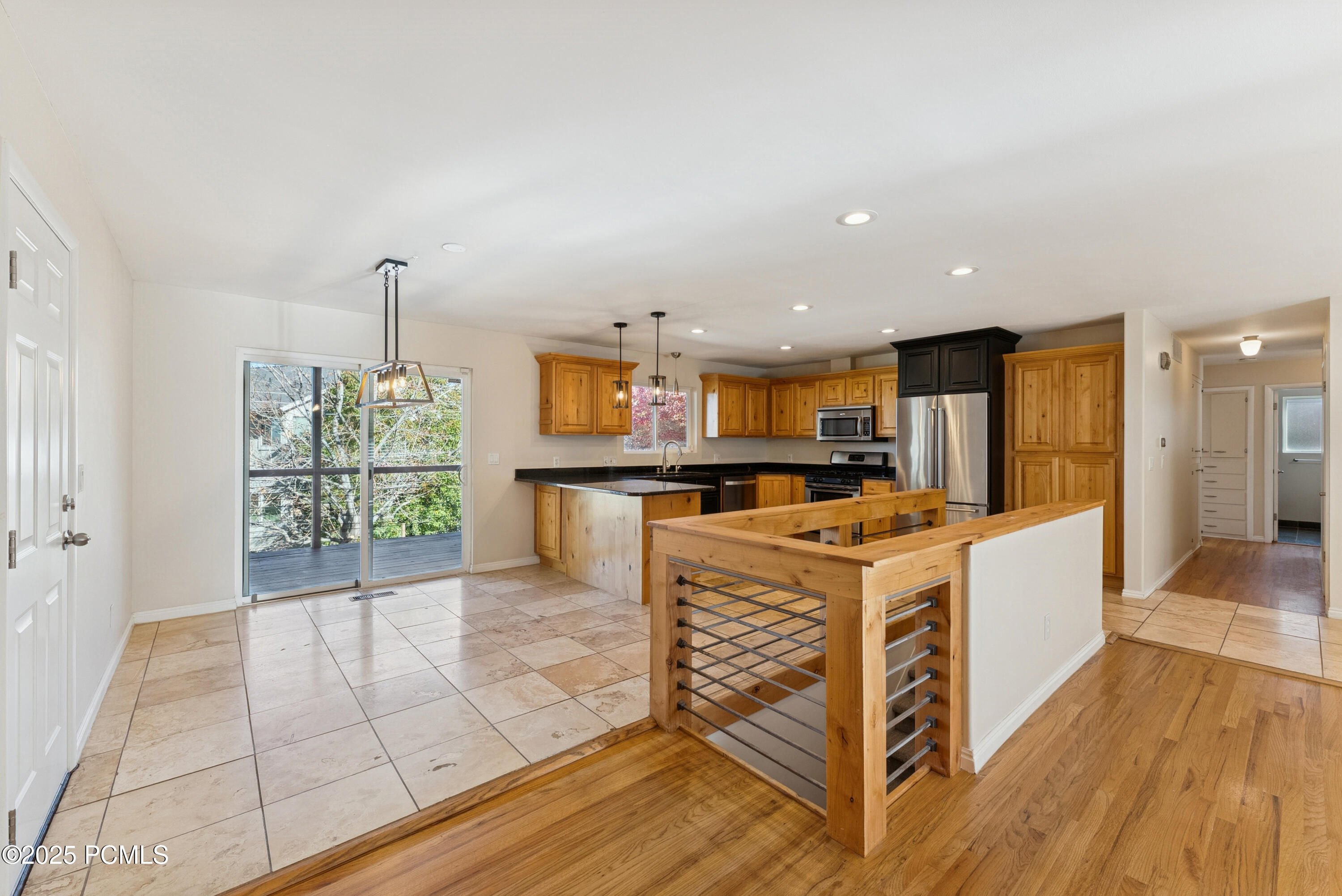 3651 E Oakview Drive