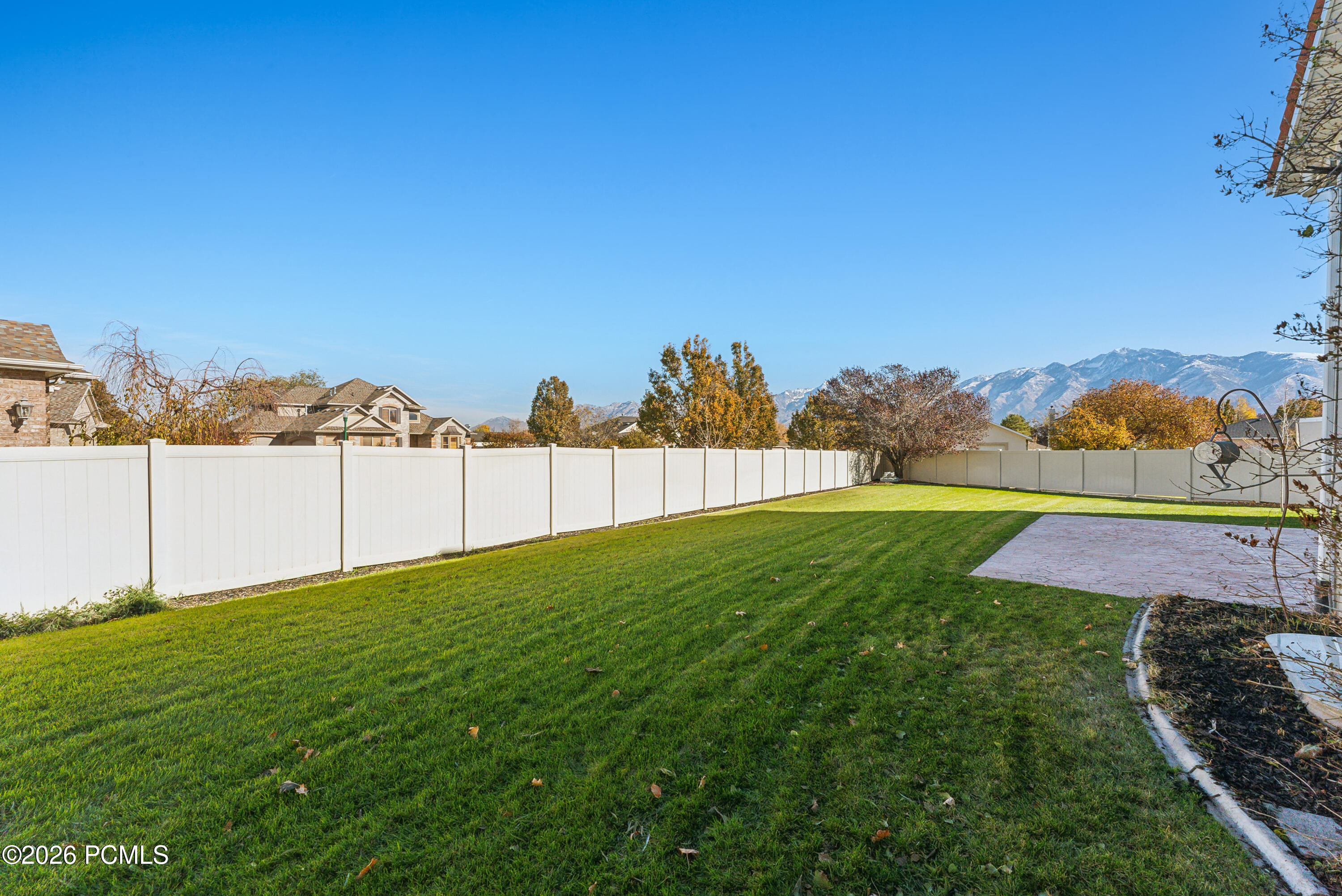 11694 S Stone Crest Circle