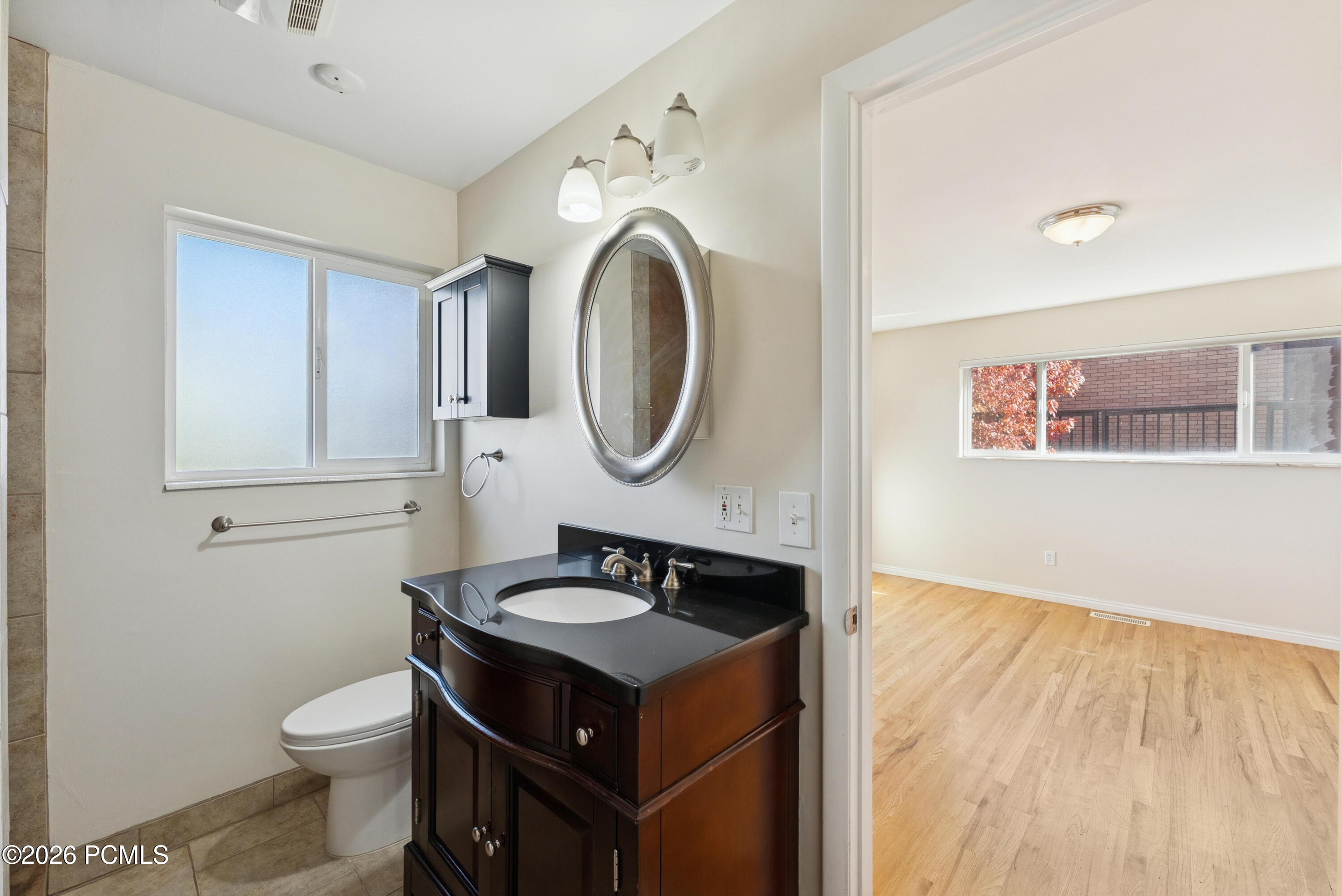 3651 E Oakview Drive