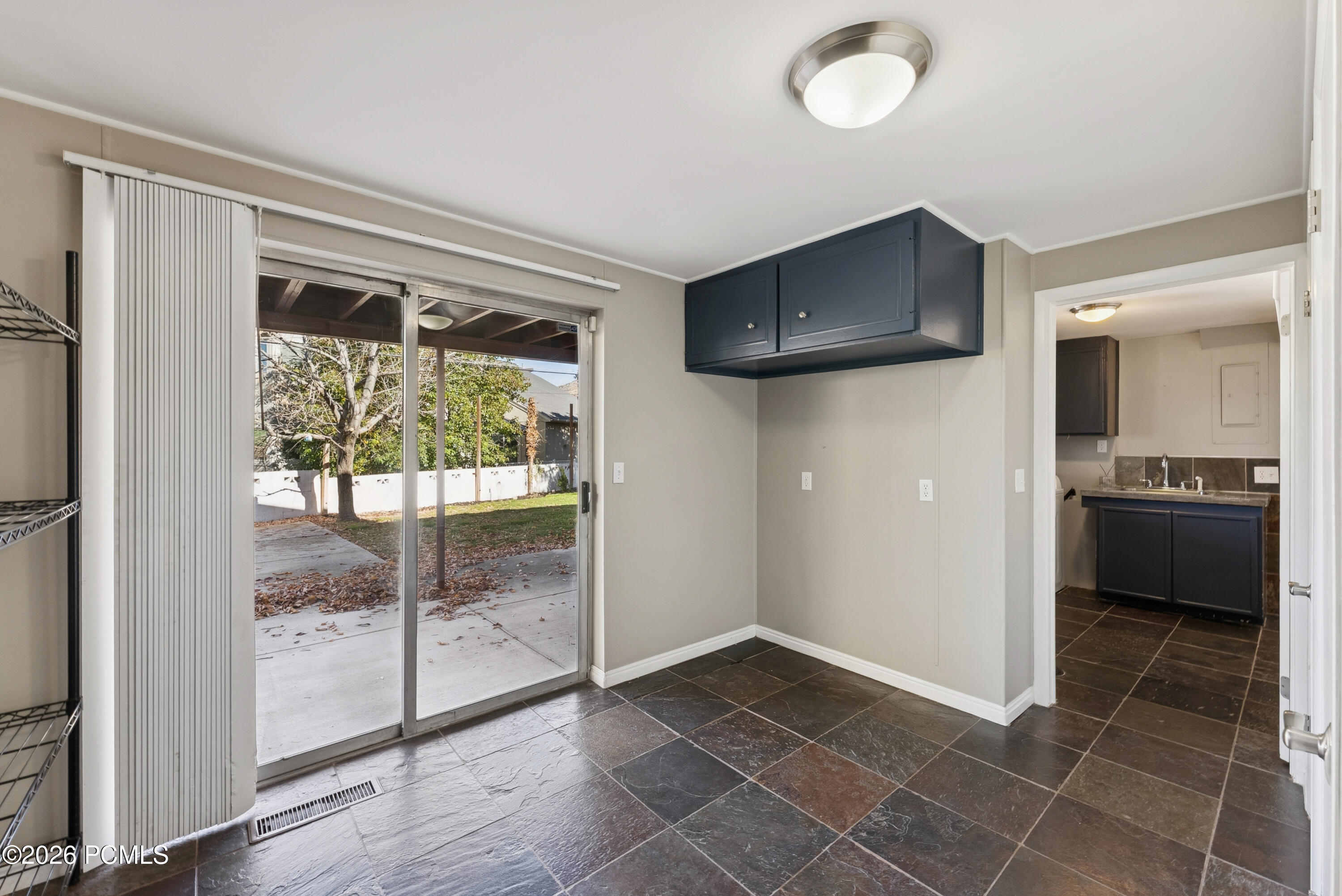 3651 E Oakview Drive