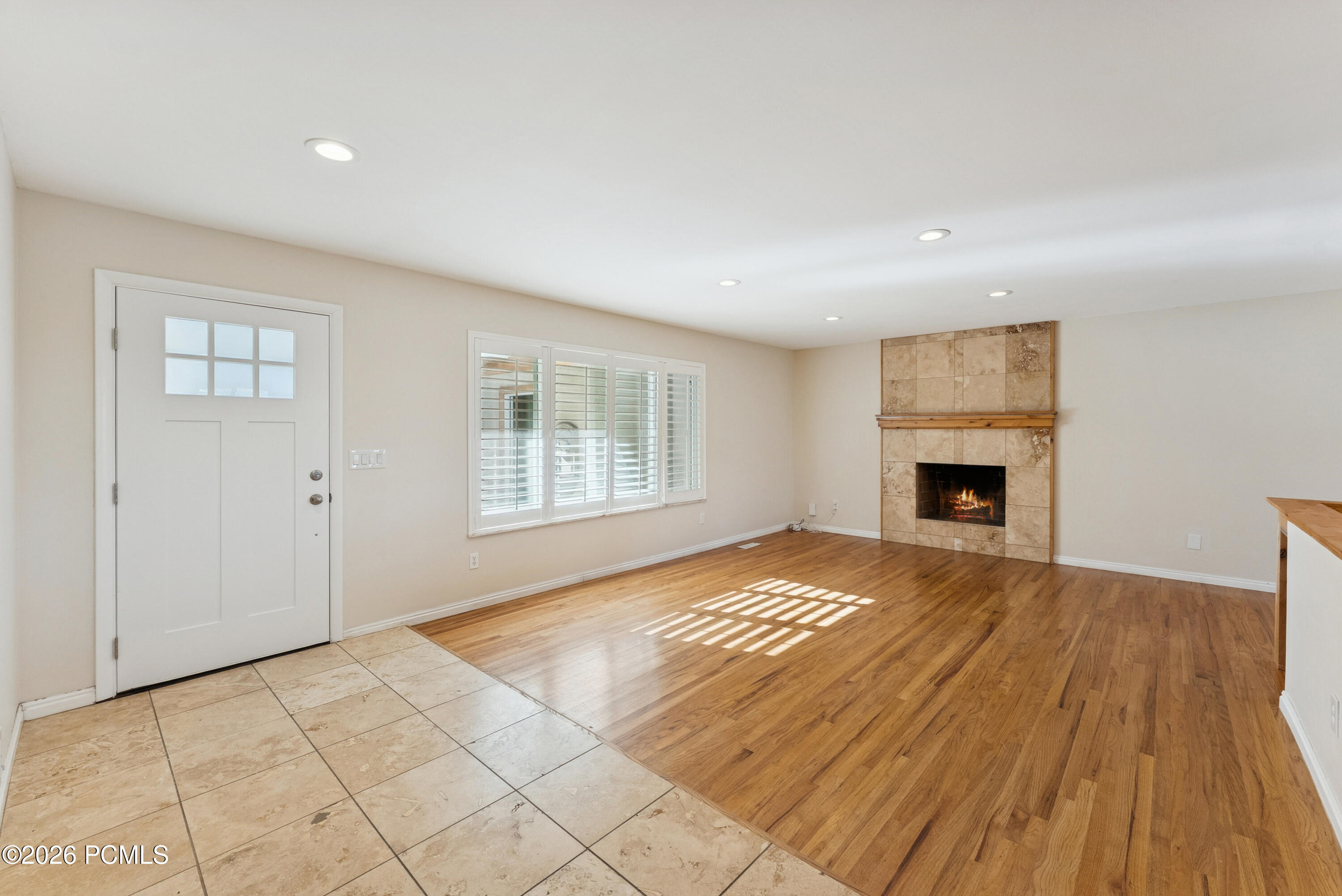 3651 E Oakview Drive