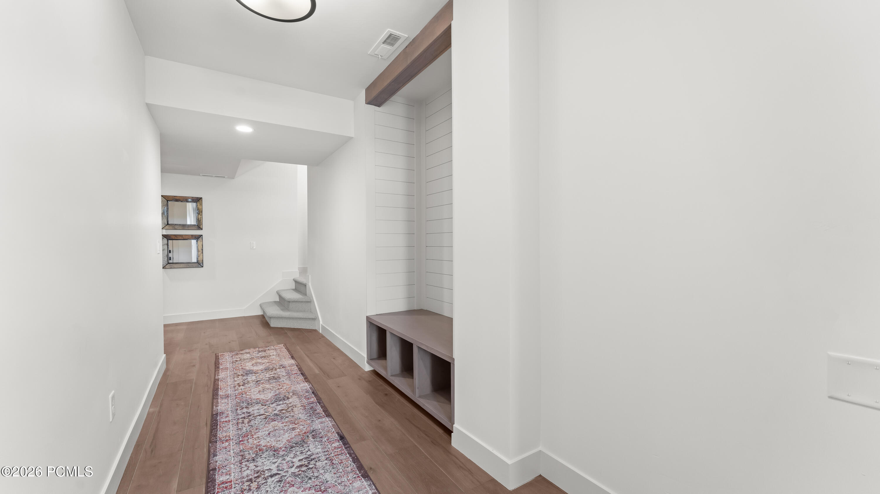 11742 N Shoreline Drive