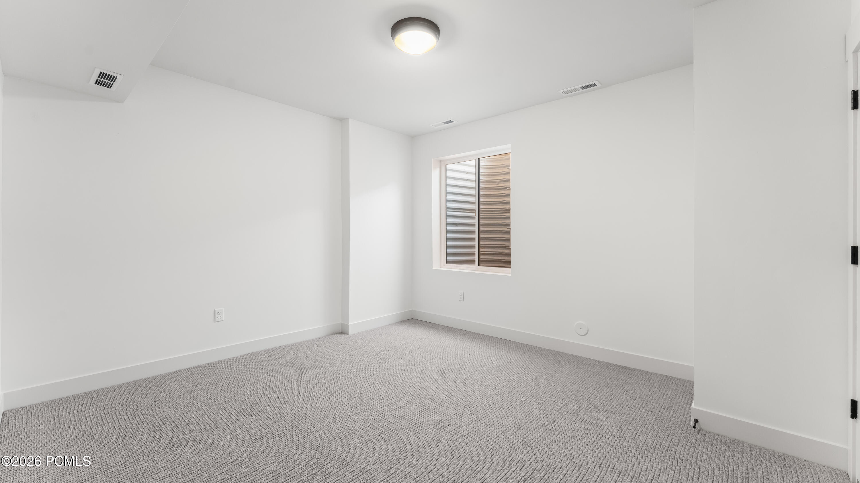 11742 N Shoreline Drive