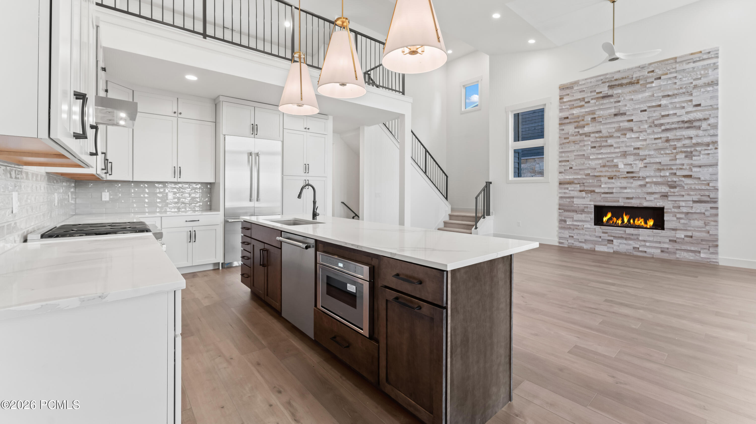 11742 N Shoreline Drive