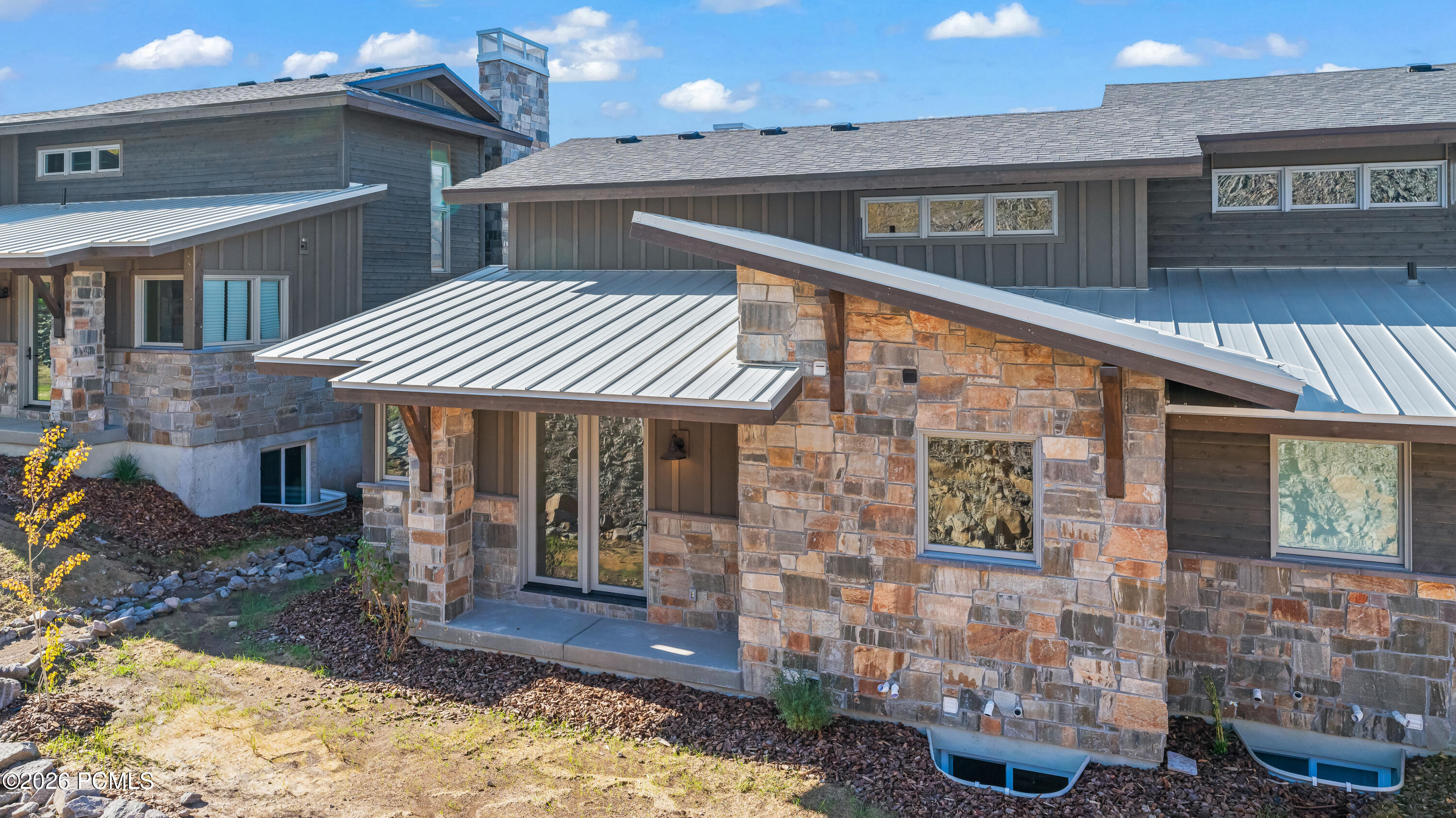 11742 N Shoreline Drive