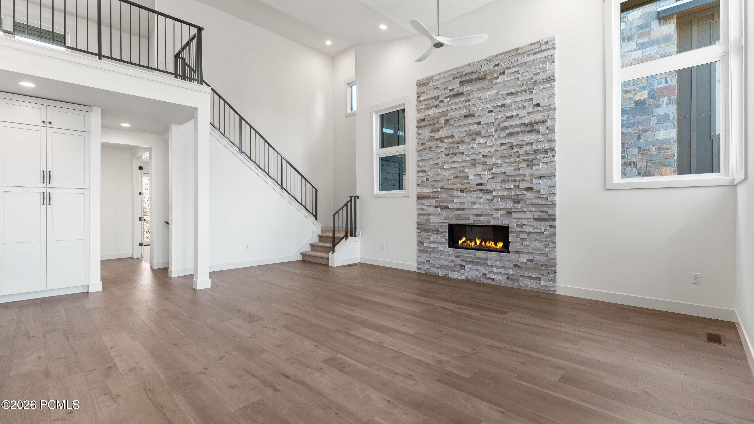 11742 N Shoreline Drive