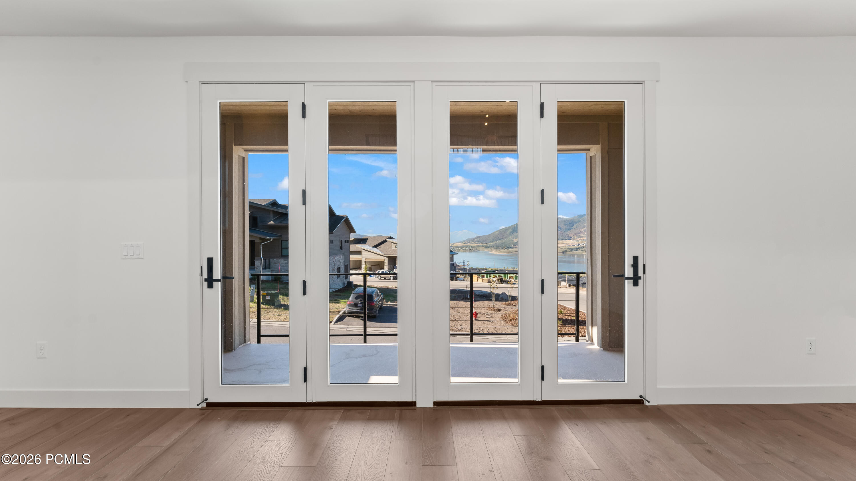 11742 N Shoreline Drive