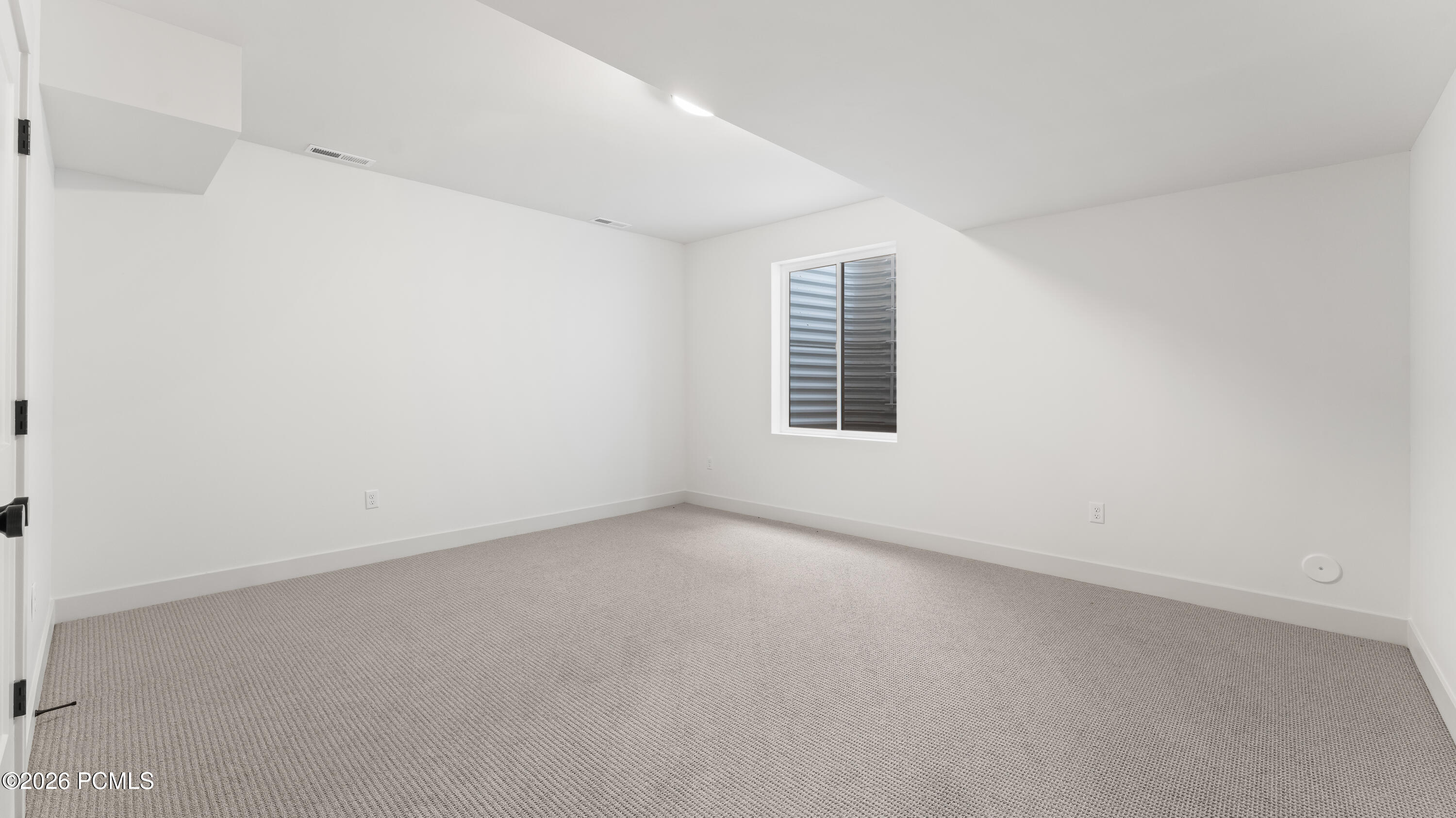 11742 N Shoreline Drive