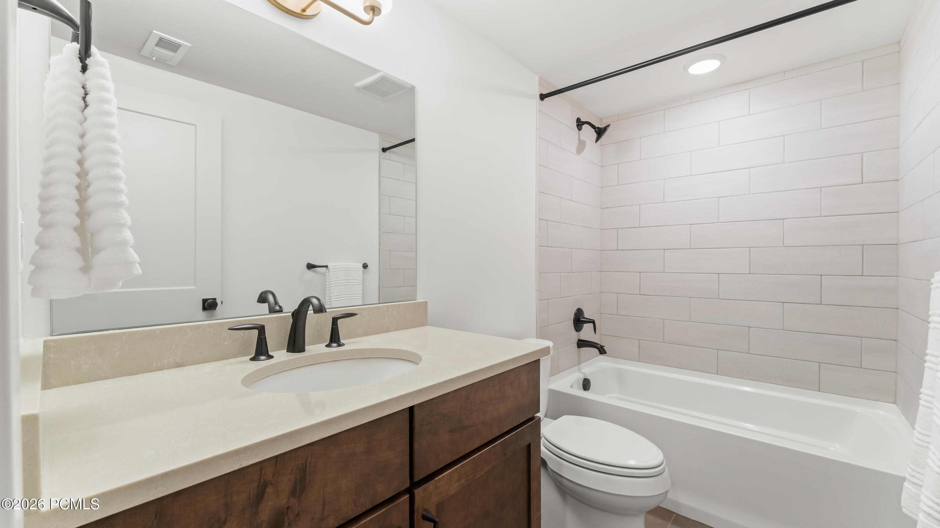 11742 N Shoreline Drive