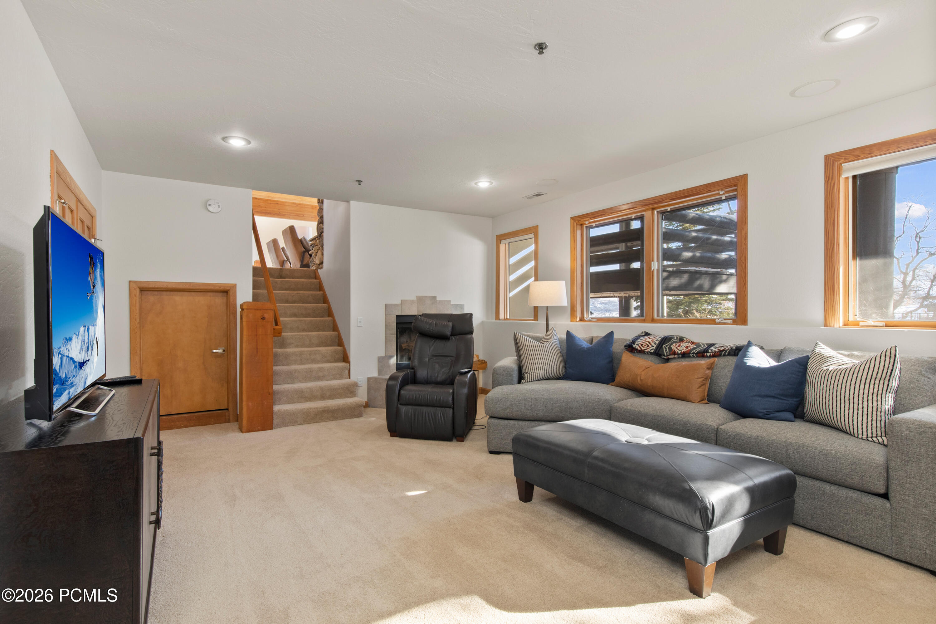 3133 Mountain Ridge Court