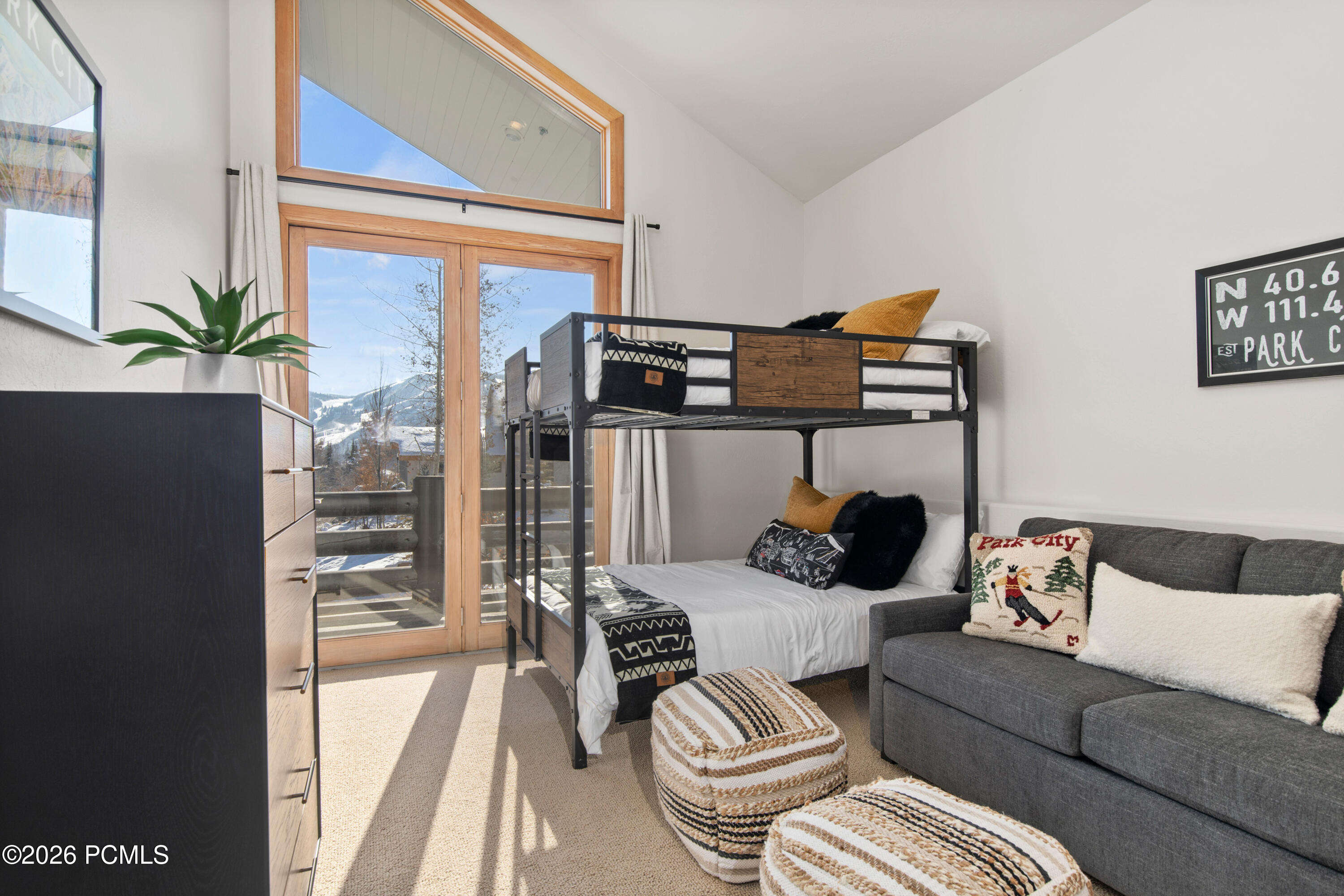 3133 Mountain Ridge Court