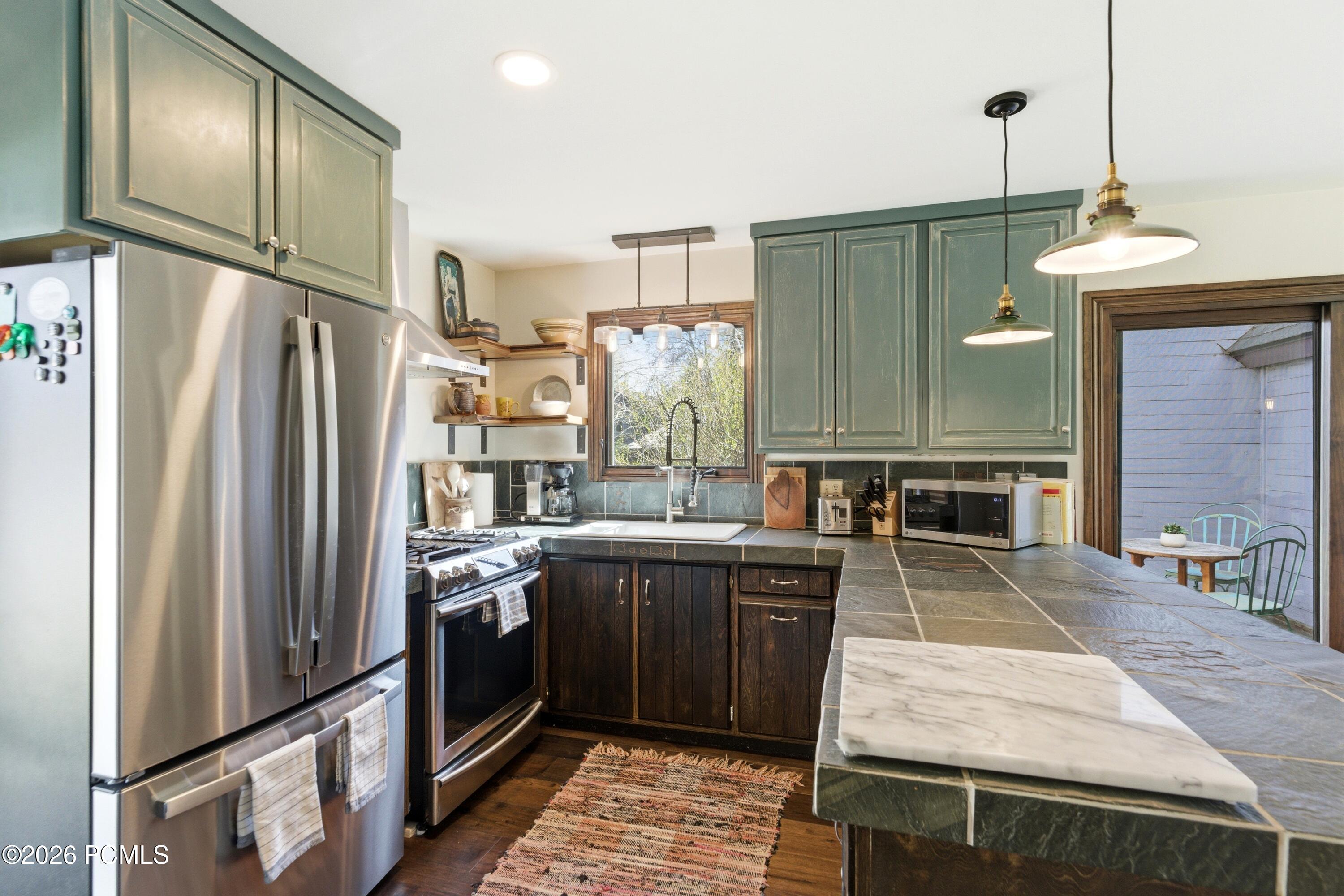 2635 Little Kate Road