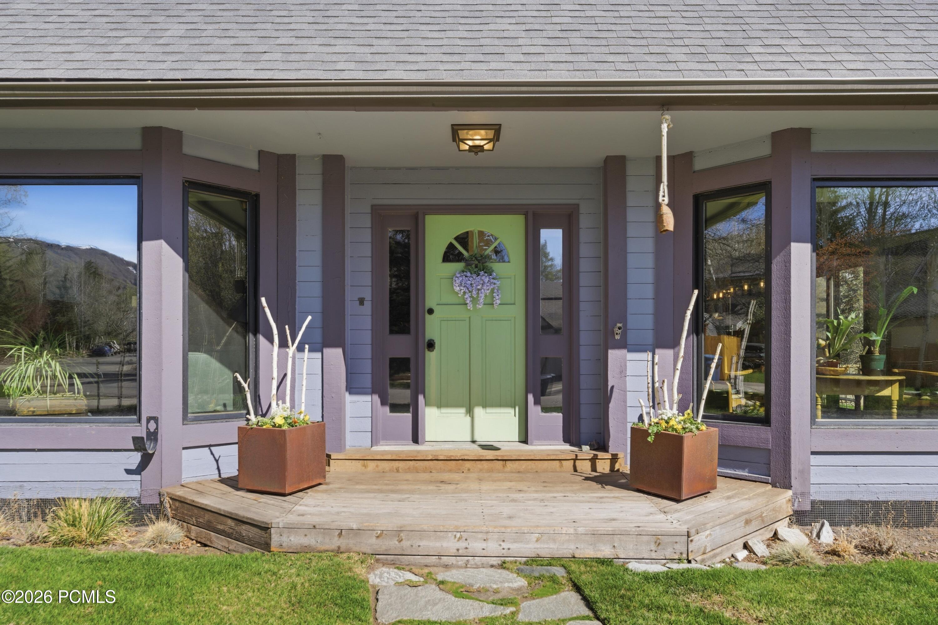 2635 Little Kate Road