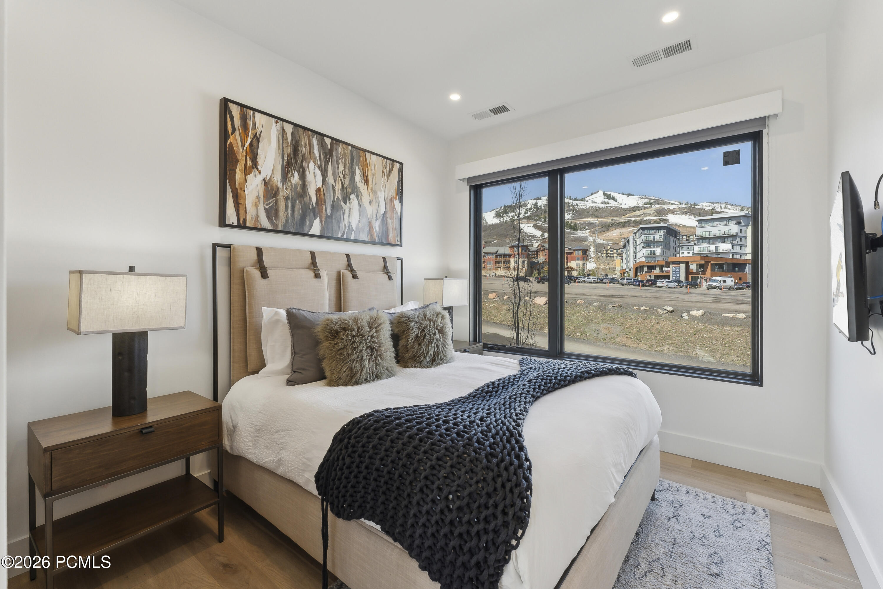 3595 Ridgeline Drive