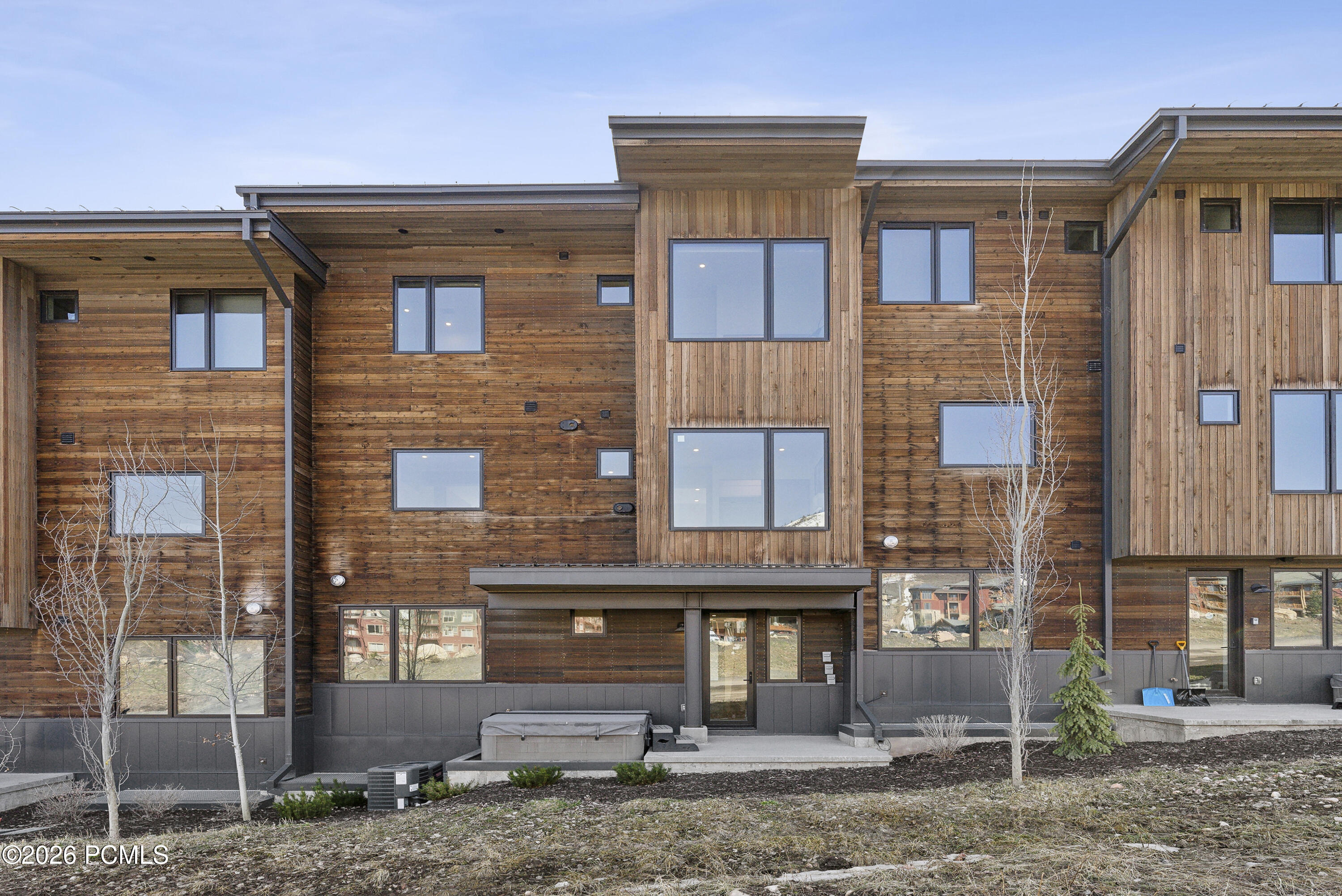 3595 Ridgeline Drive