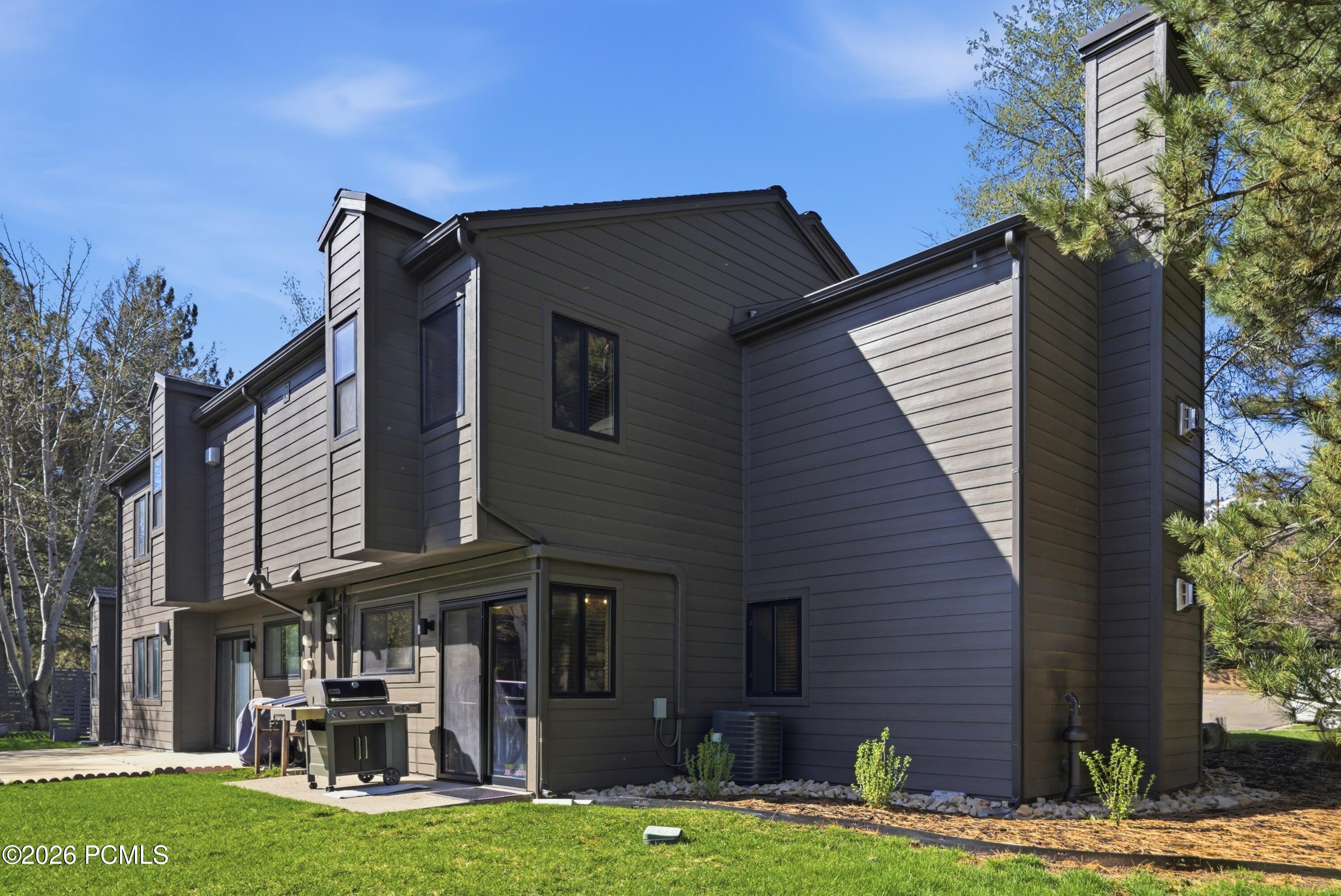 1924 W Frostwood Boulevard 27-A
