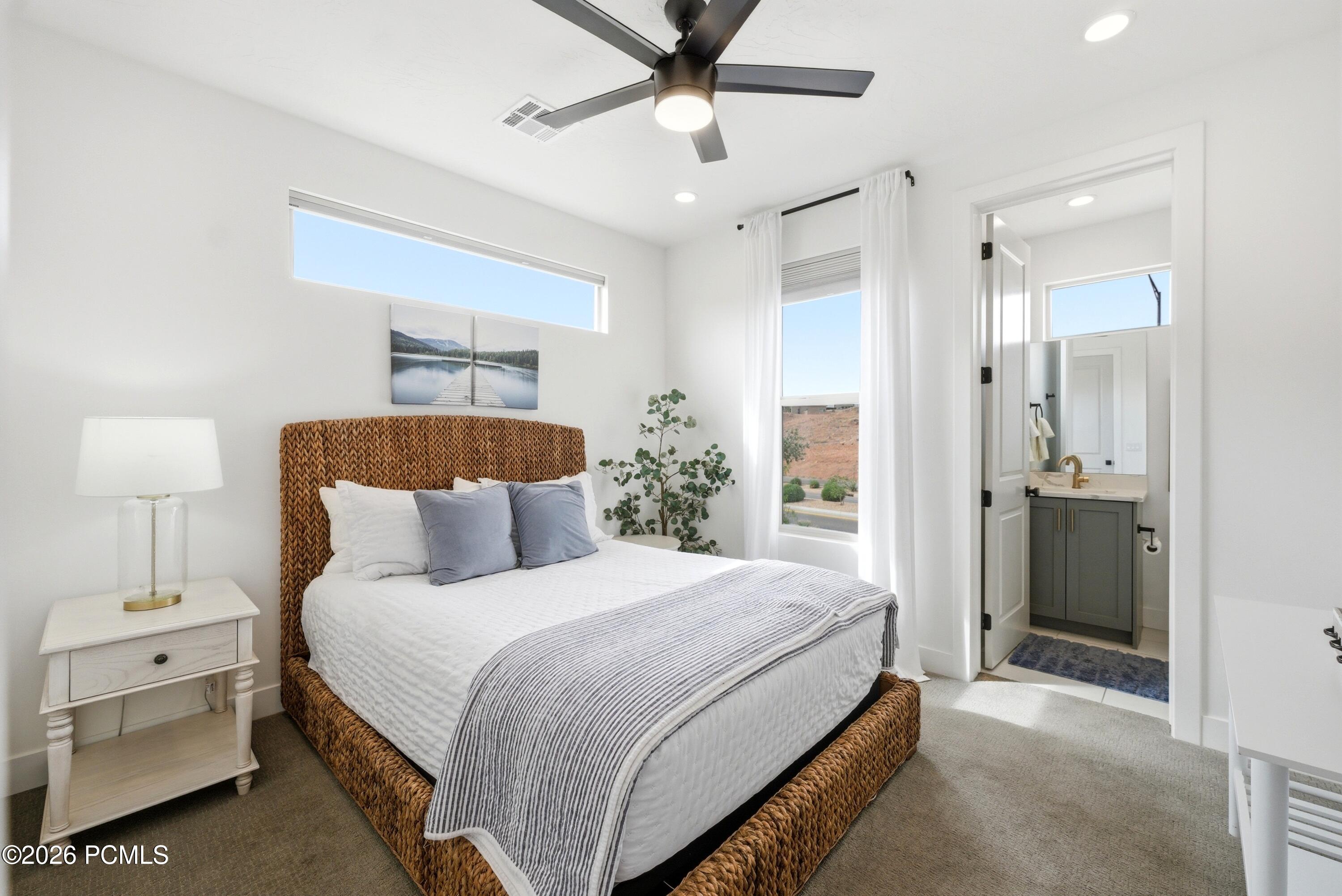 5465 S Lula Bay Place, St. George