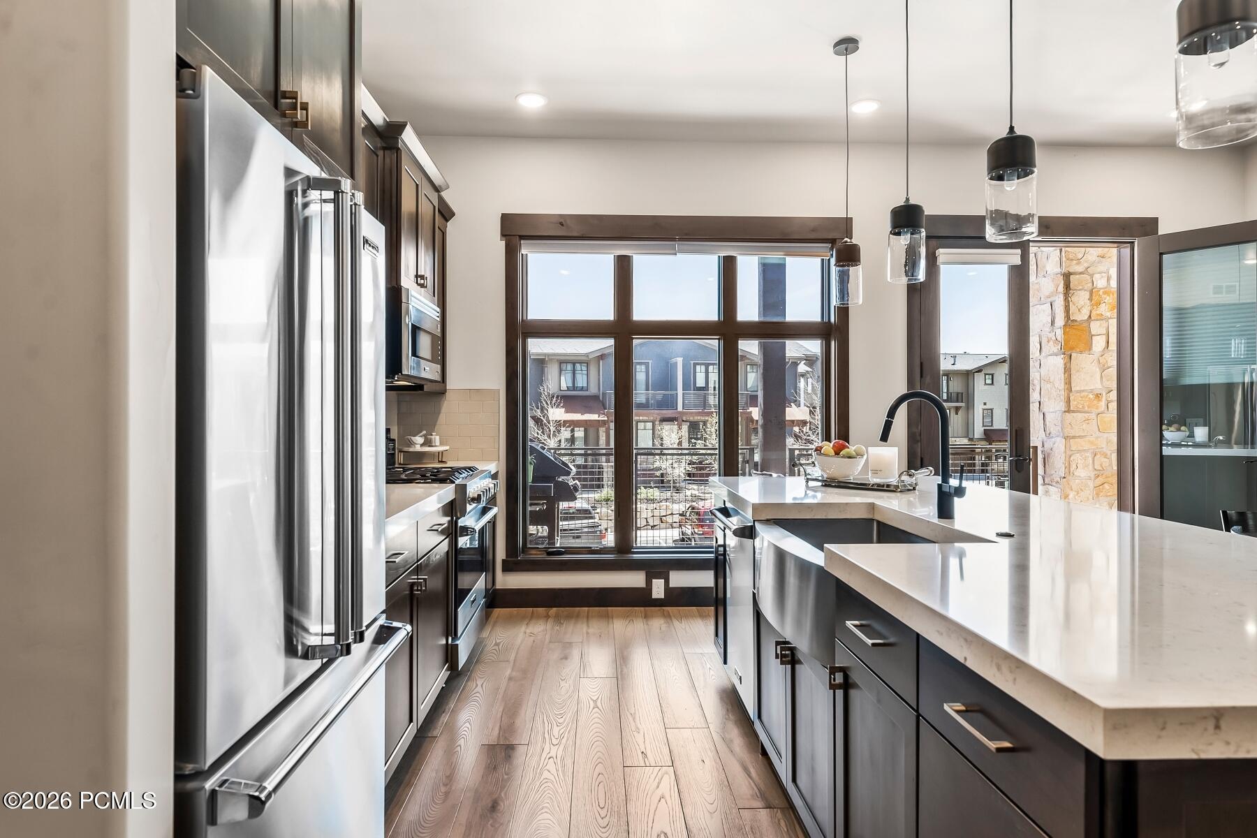 3751 Blackstone Drive Unit 2j
