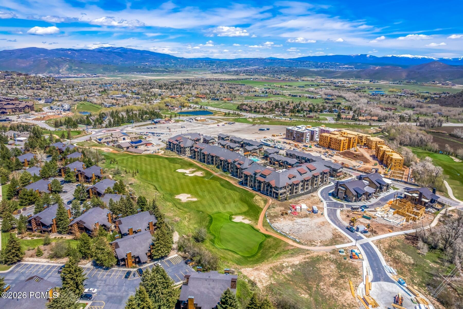 3751 Blackstone Drive Unit 2j