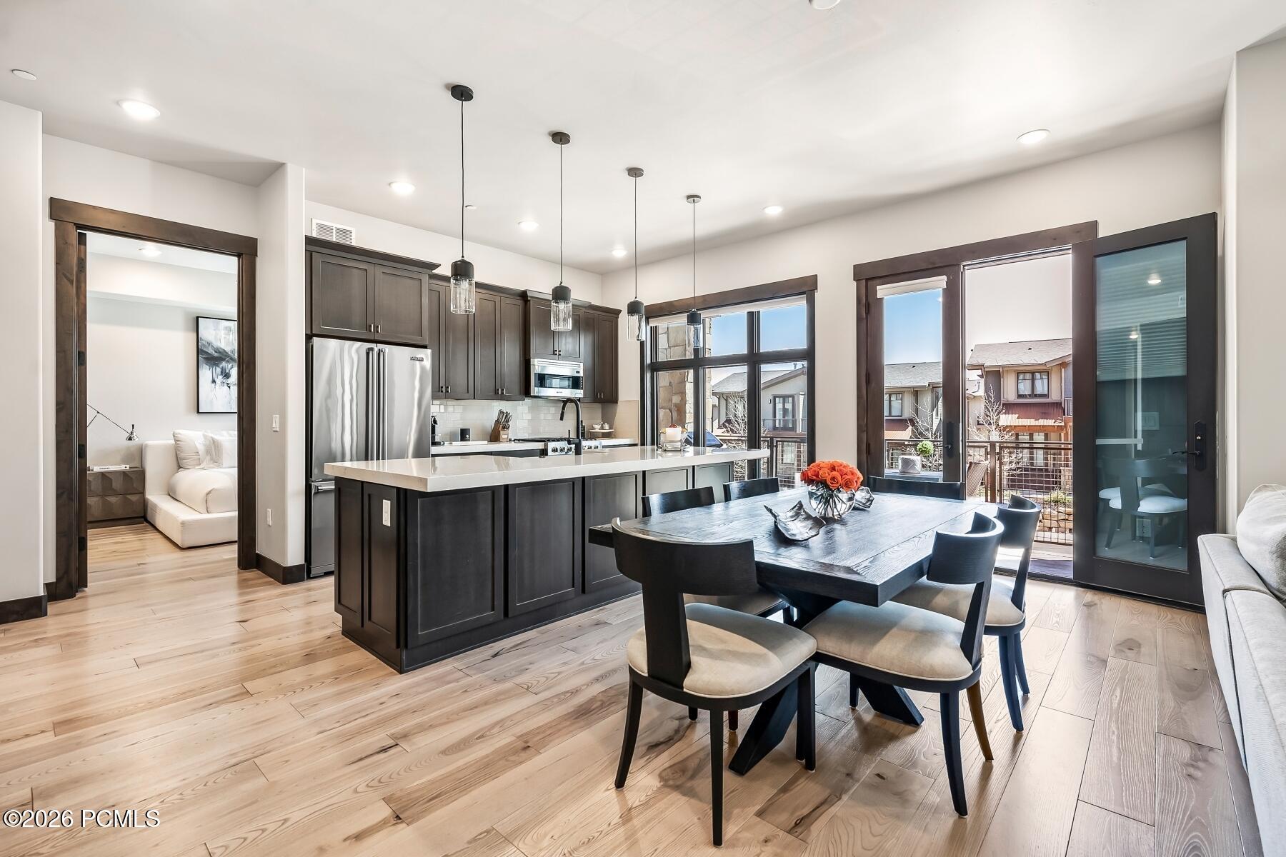 3751 Blackstone Drive Unit 2j