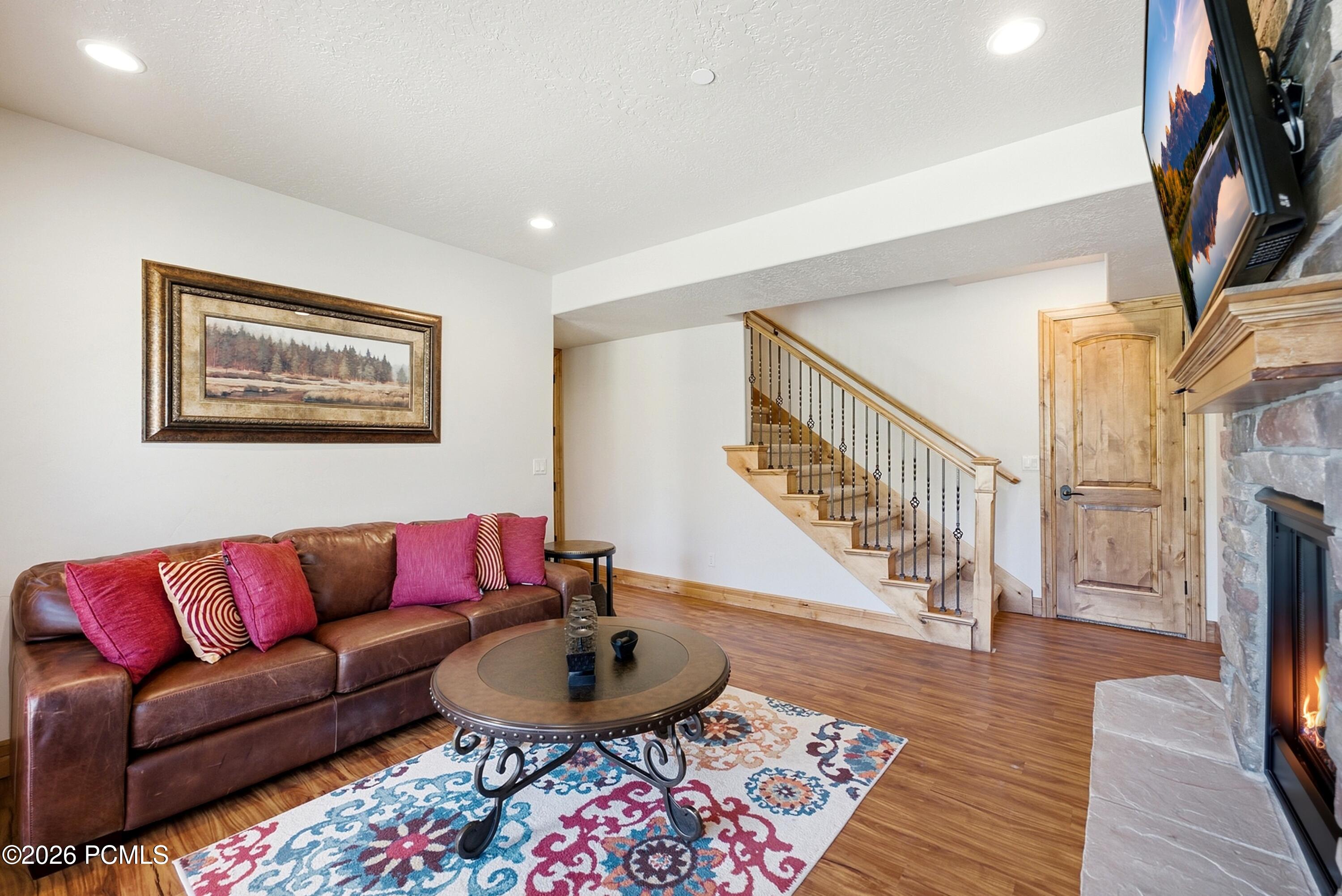 1261 Hailstone Drive