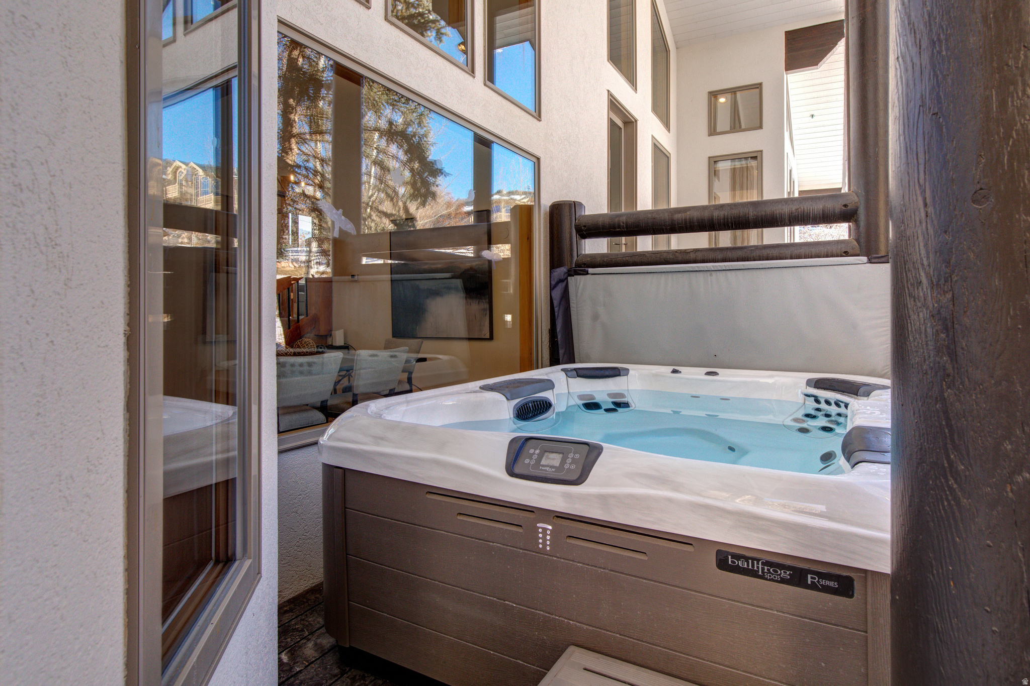 3133 MOUNTAIN CT