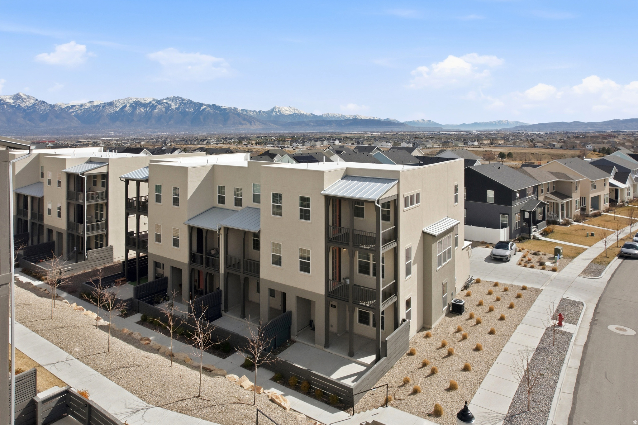 7617 S BEAR GULCH RD.
