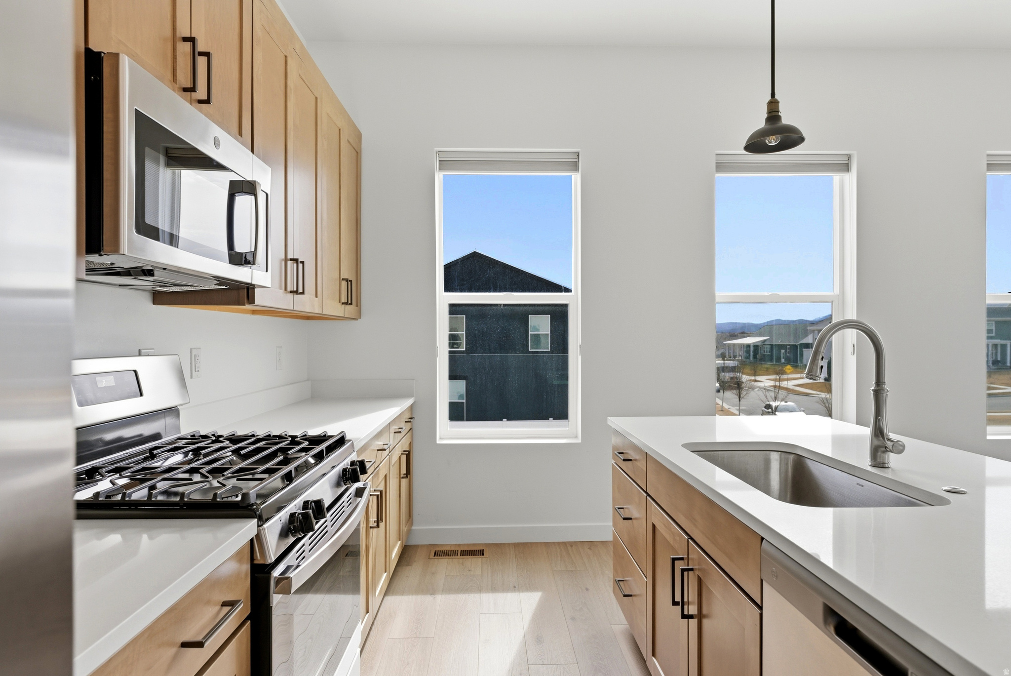 7617 S BEAR GULCH RD.