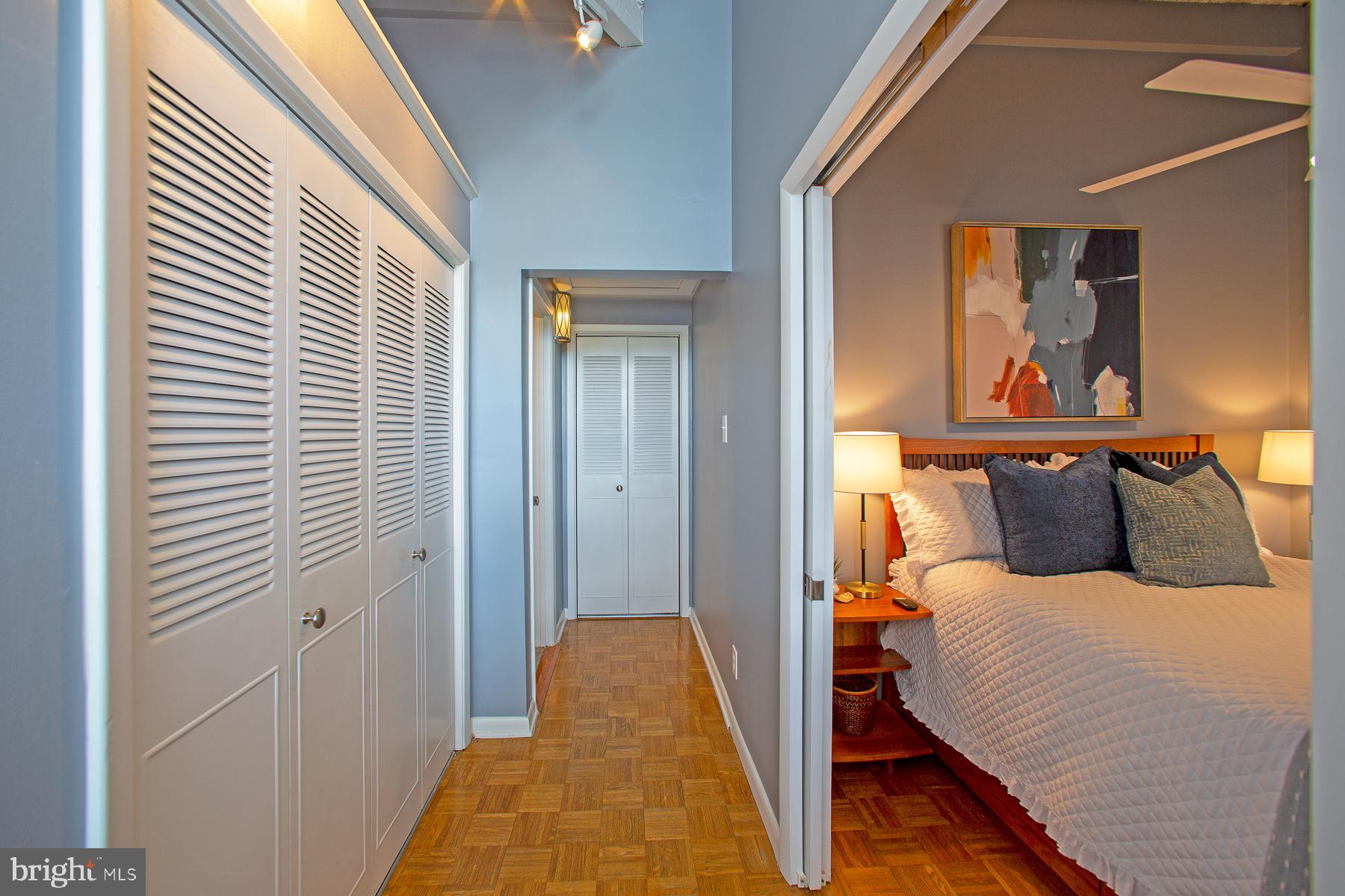 312 Severn Ave #W402