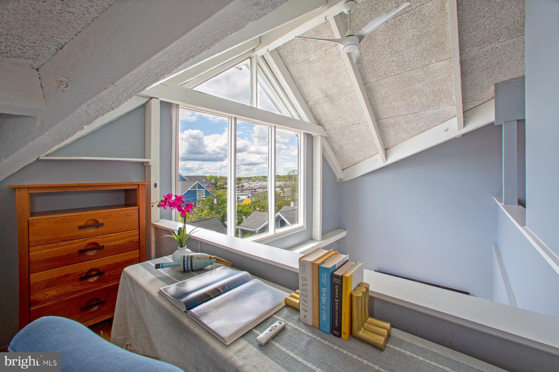 312 Severn Ave #W402