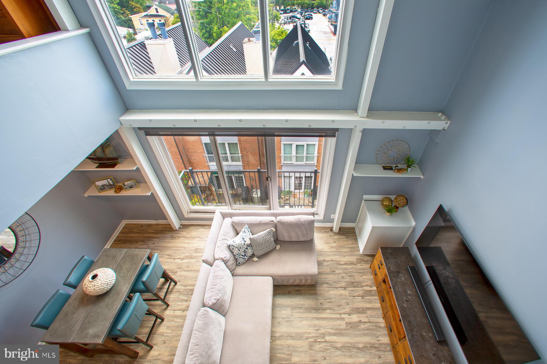 312 Severn Ave #W402