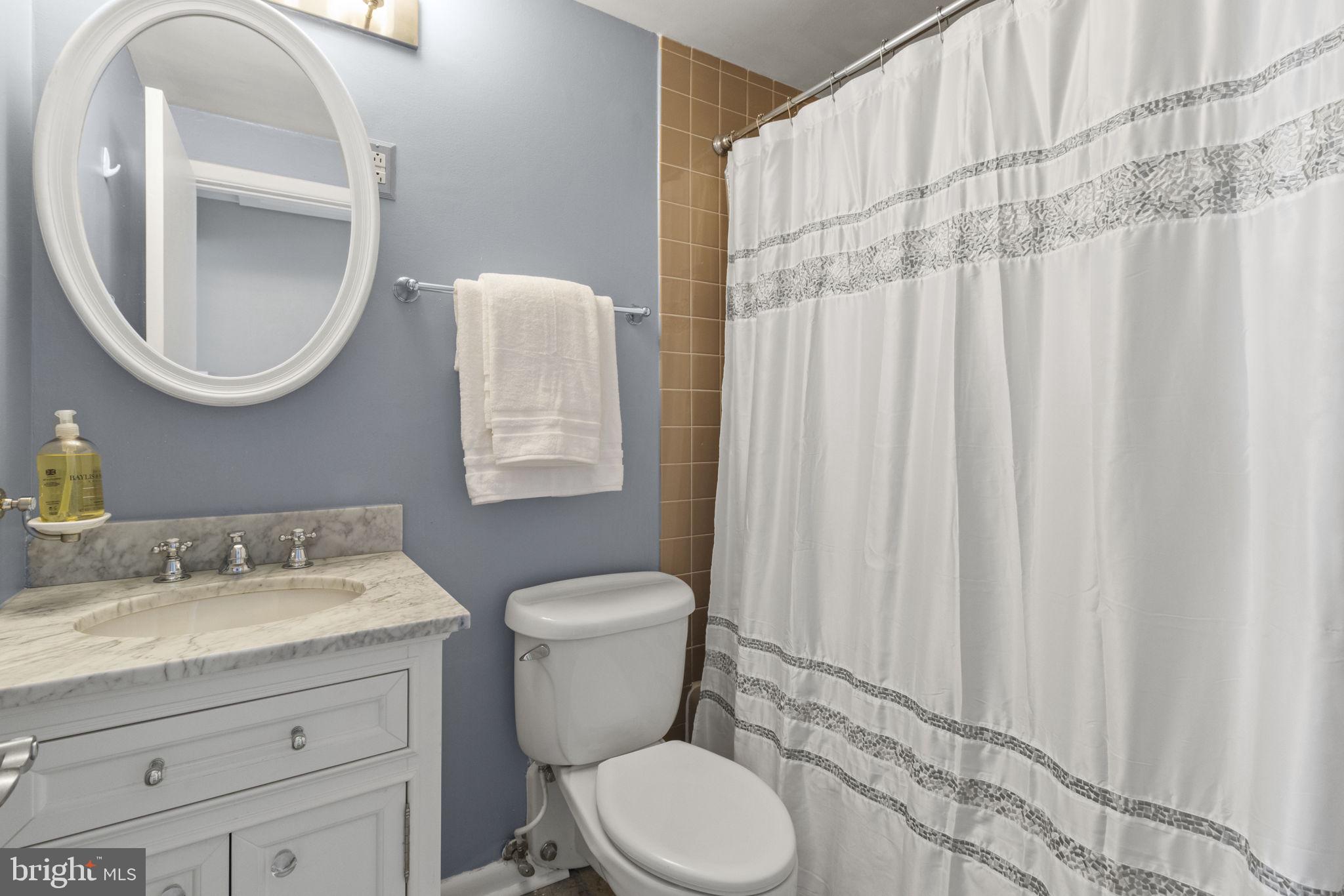 312 Severn Ave #W402