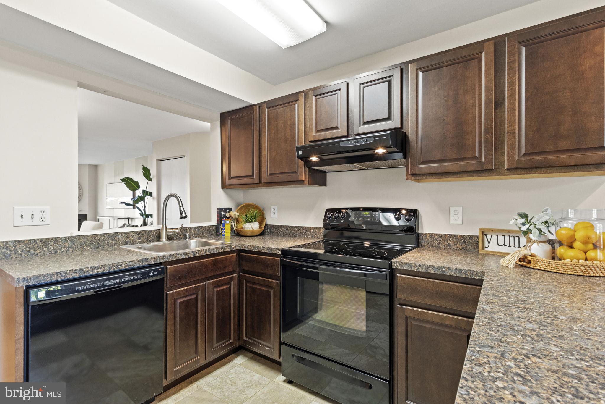 7022 Channel Village Ct #T2