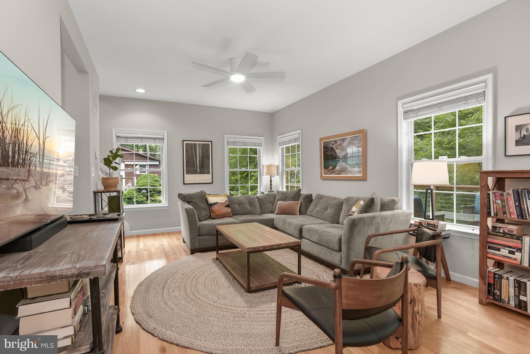 947 Buttonwood Trl