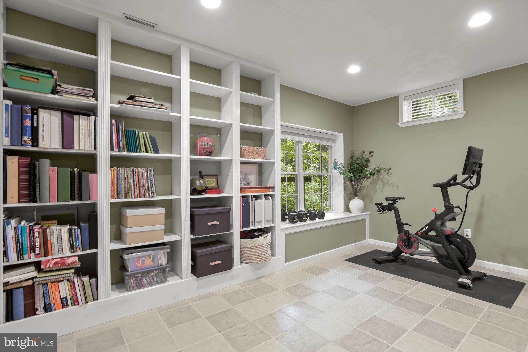 947 Buttonwood Trl