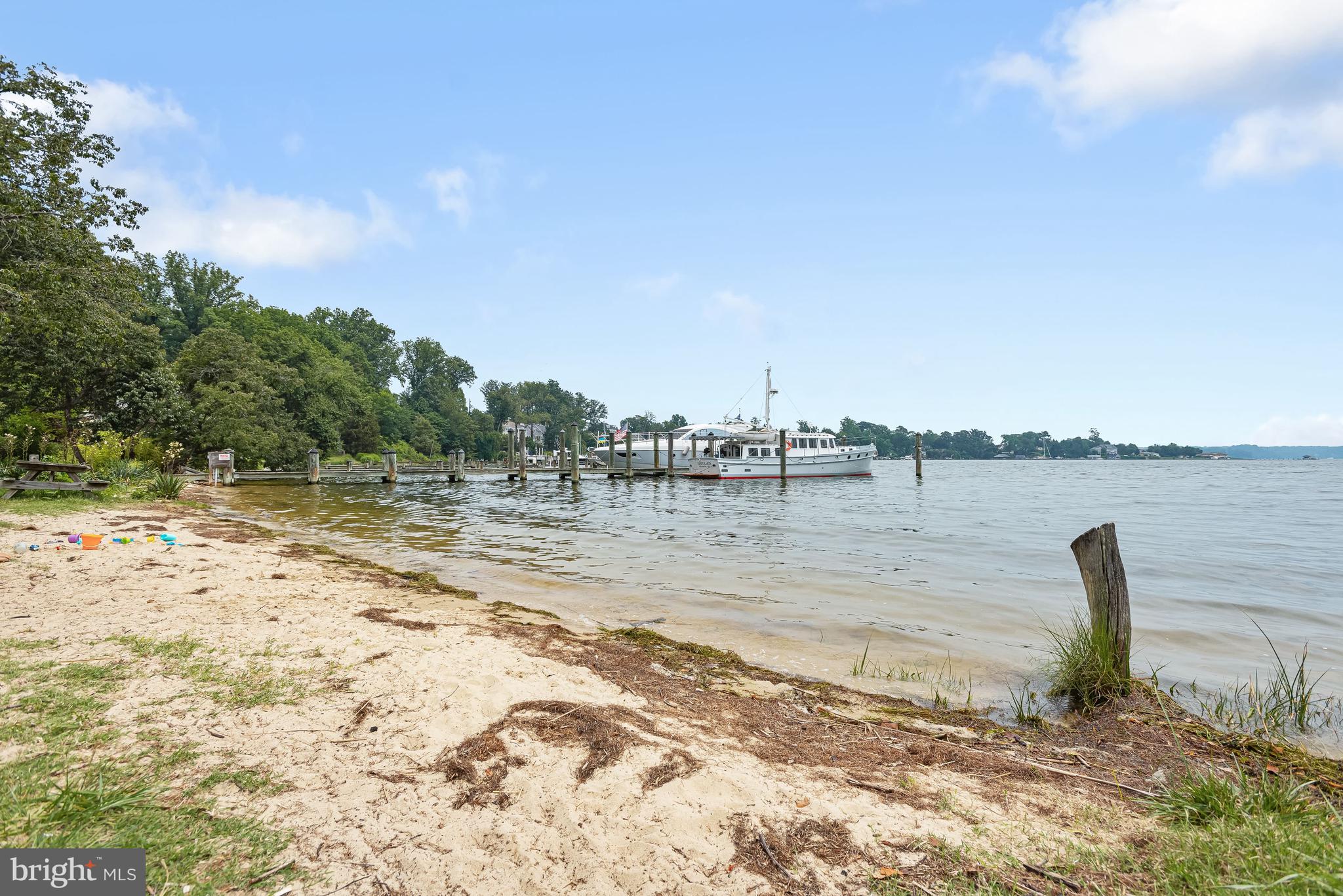947 Buttonwood Trl