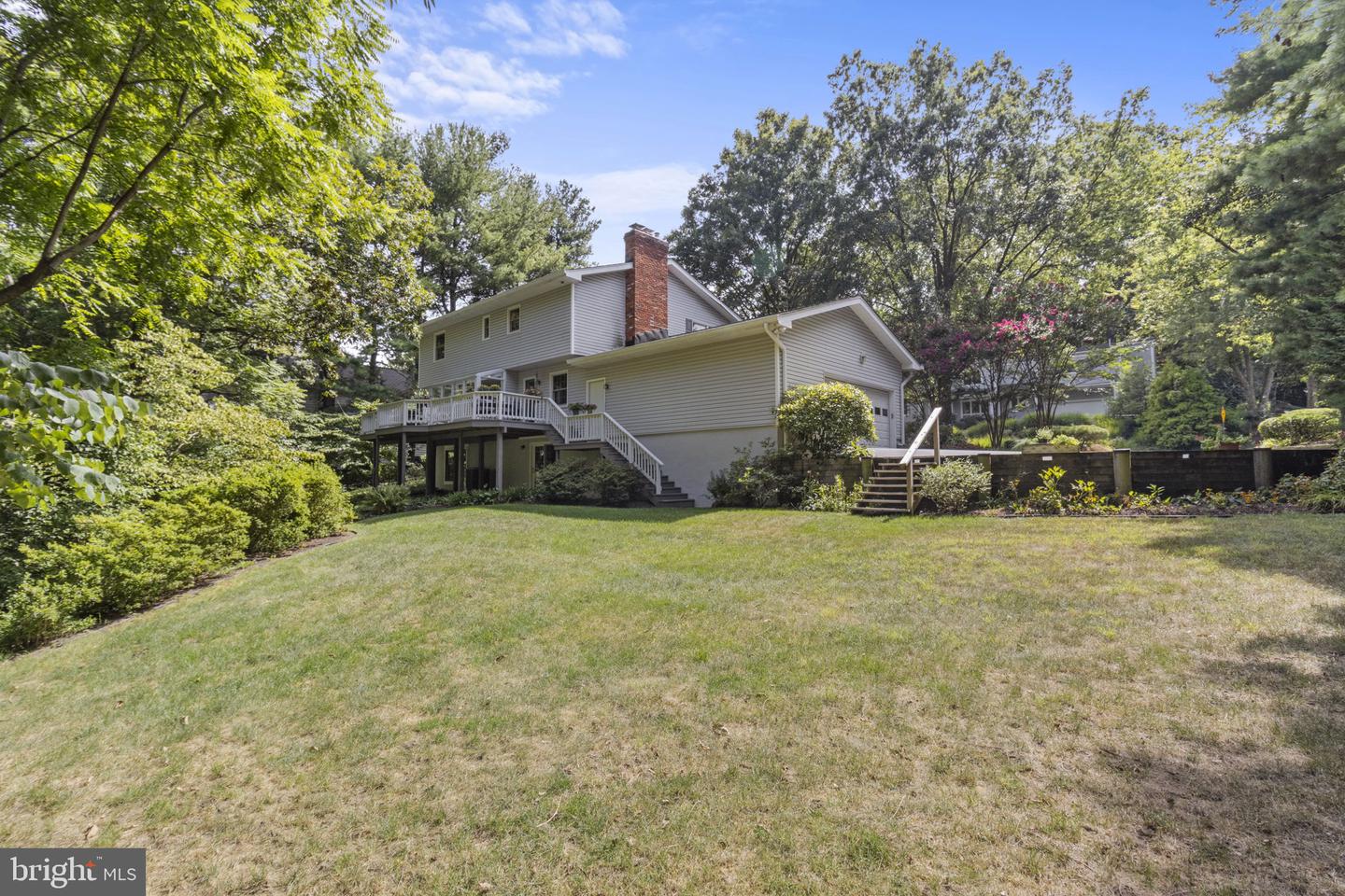 969 Lynch Dr