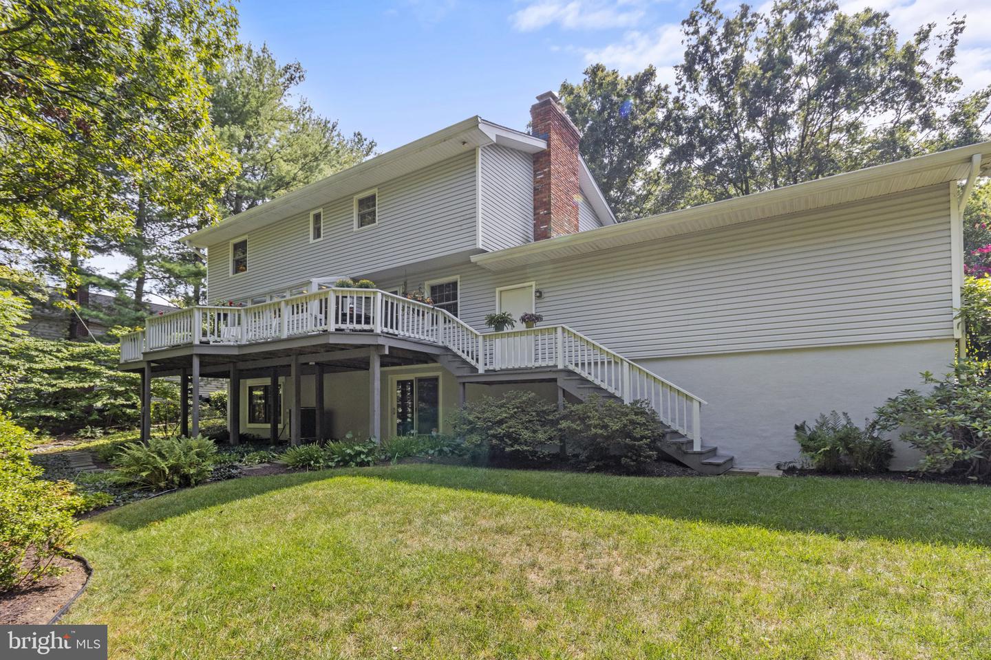 969 Lynch Dr
