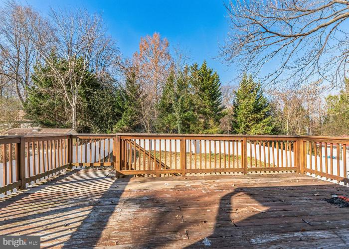 1152 Latrobe Dr