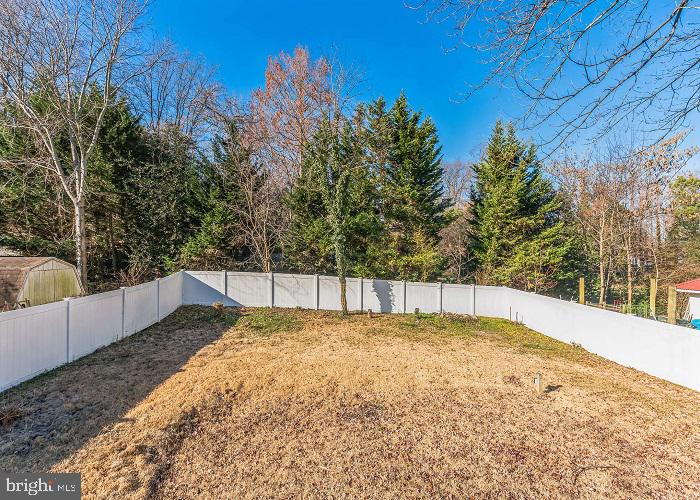 1152 Latrobe Dr
