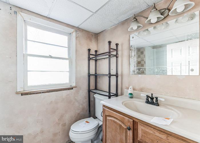 1152 Latrobe Dr