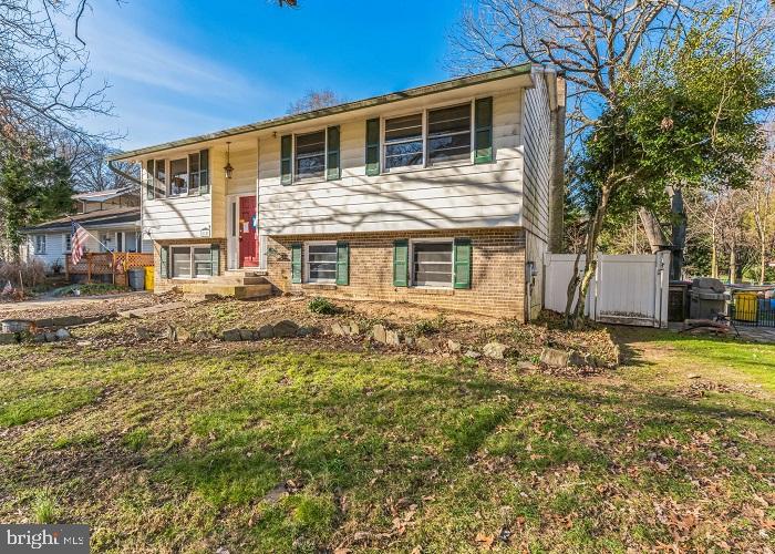 1152 Latrobe Dr